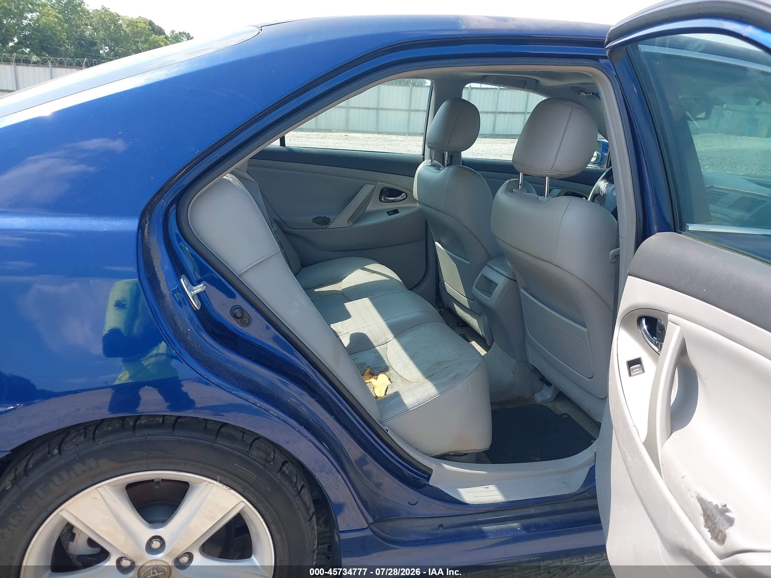 2011 Toyota Camry Se Blue vin: 4T1BF3EK8BU651497