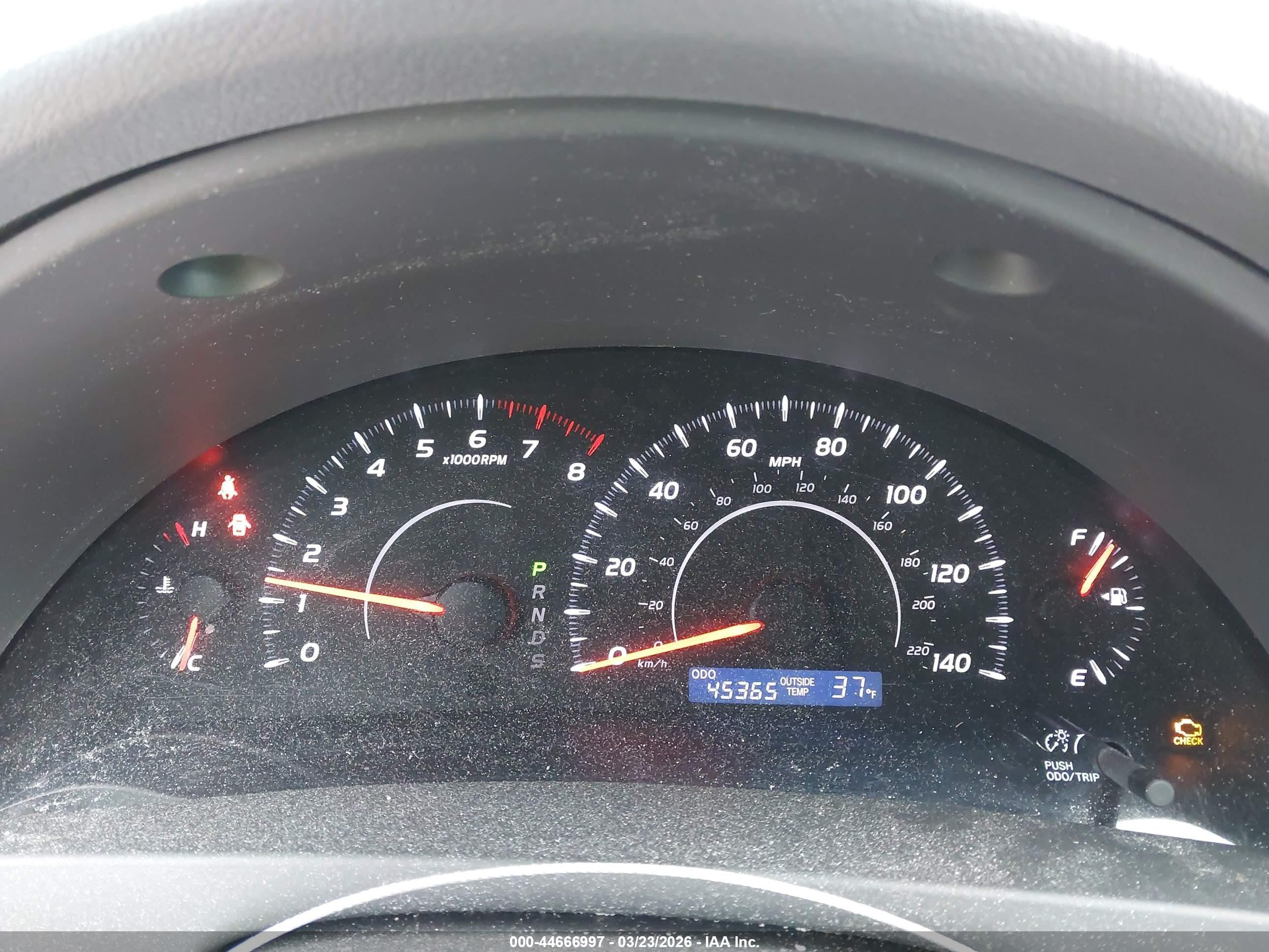 2011 Toyota Camry   Серебряный vin: 4T1BF3EK8BU652763