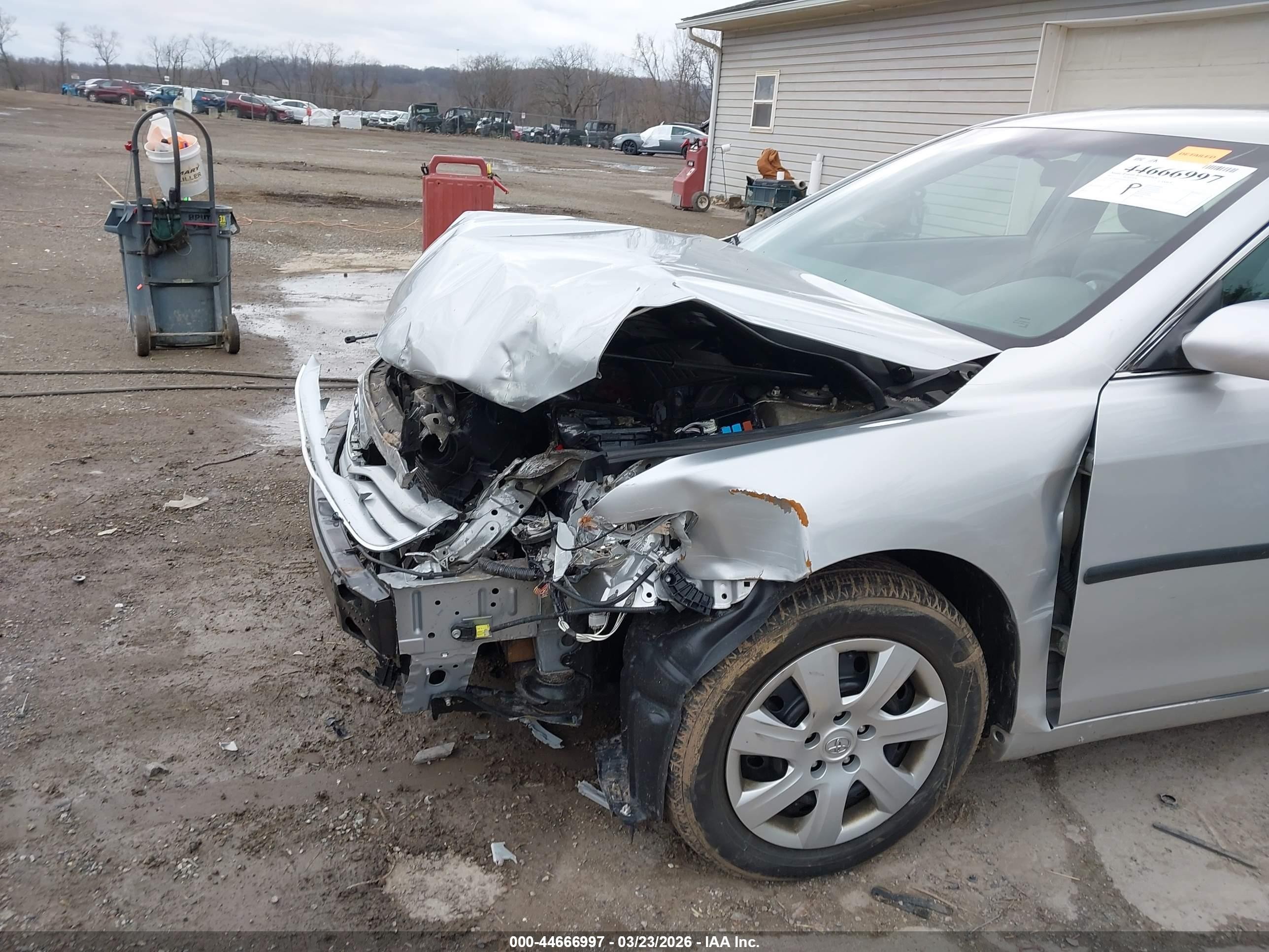 2011 Toyota Camry   Серебряный vin: 4T1BF3EK8BU652763