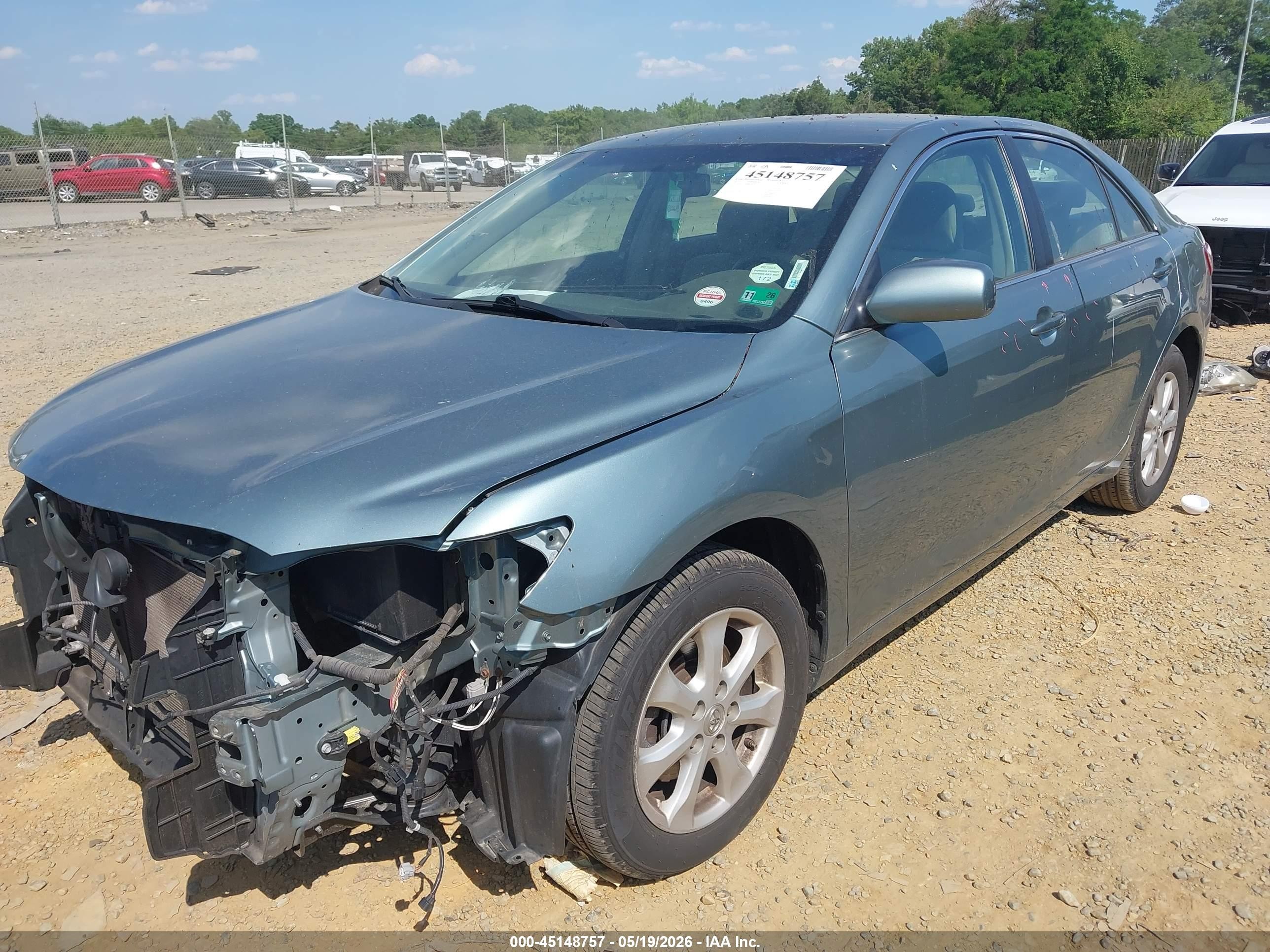 2011 Toyota Camry Le Green vin: 4T1BF3EK8BU663665