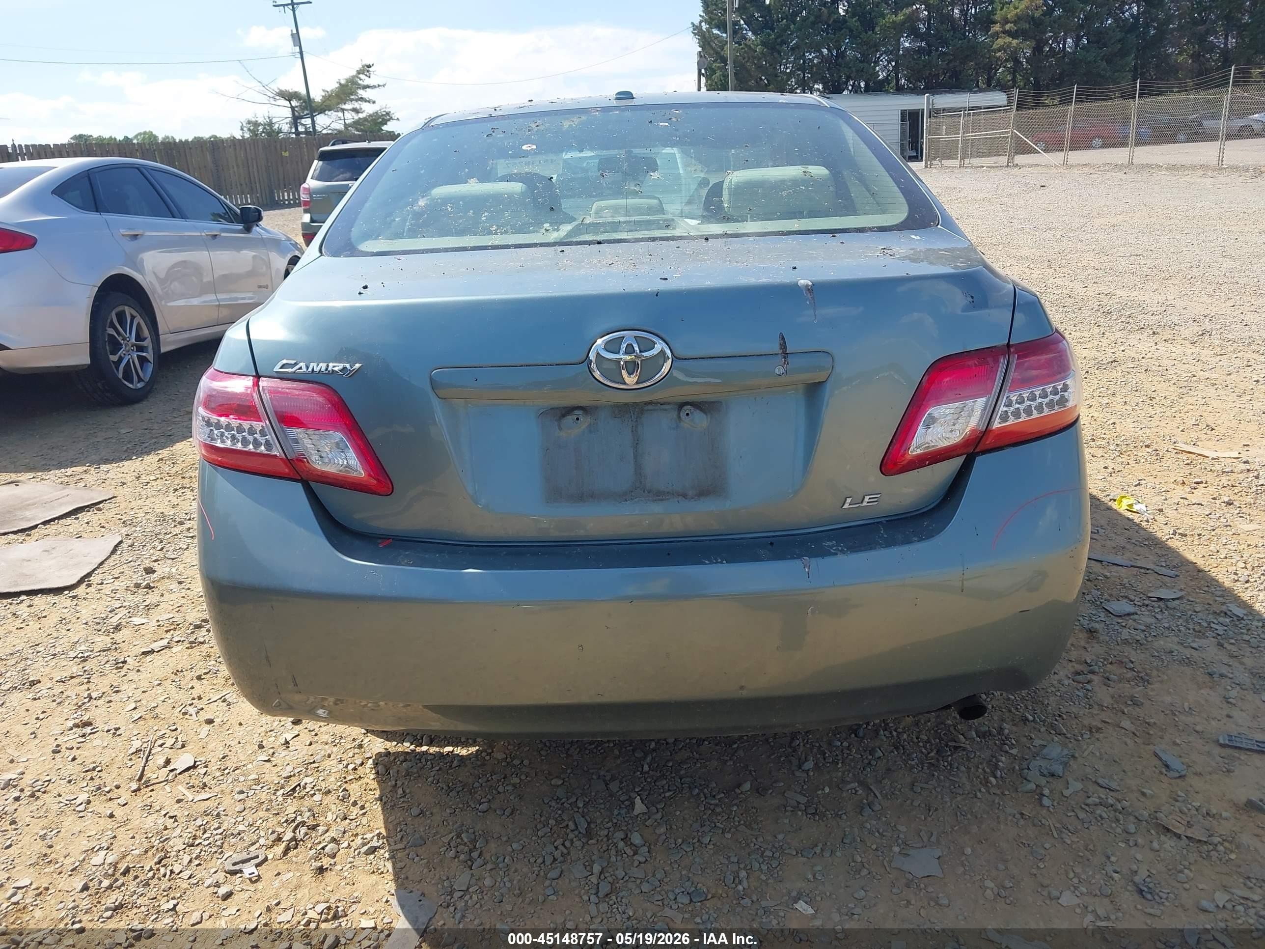 2011 Toyota Camry Le Green vin: 4T1BF3EK8BU663665