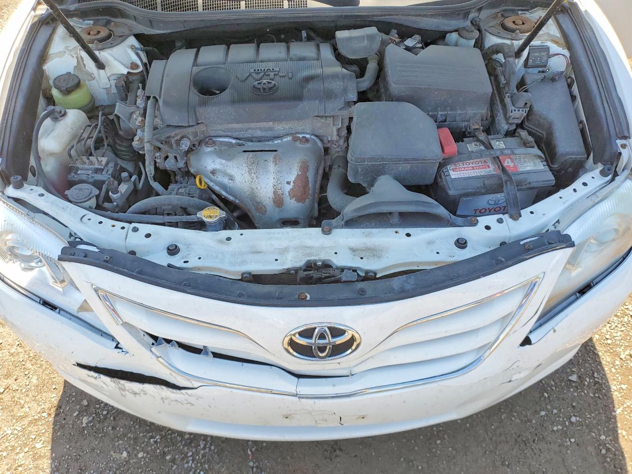 2011 Toyota Camry Base White vin: 4T1BF3EK8BU665111