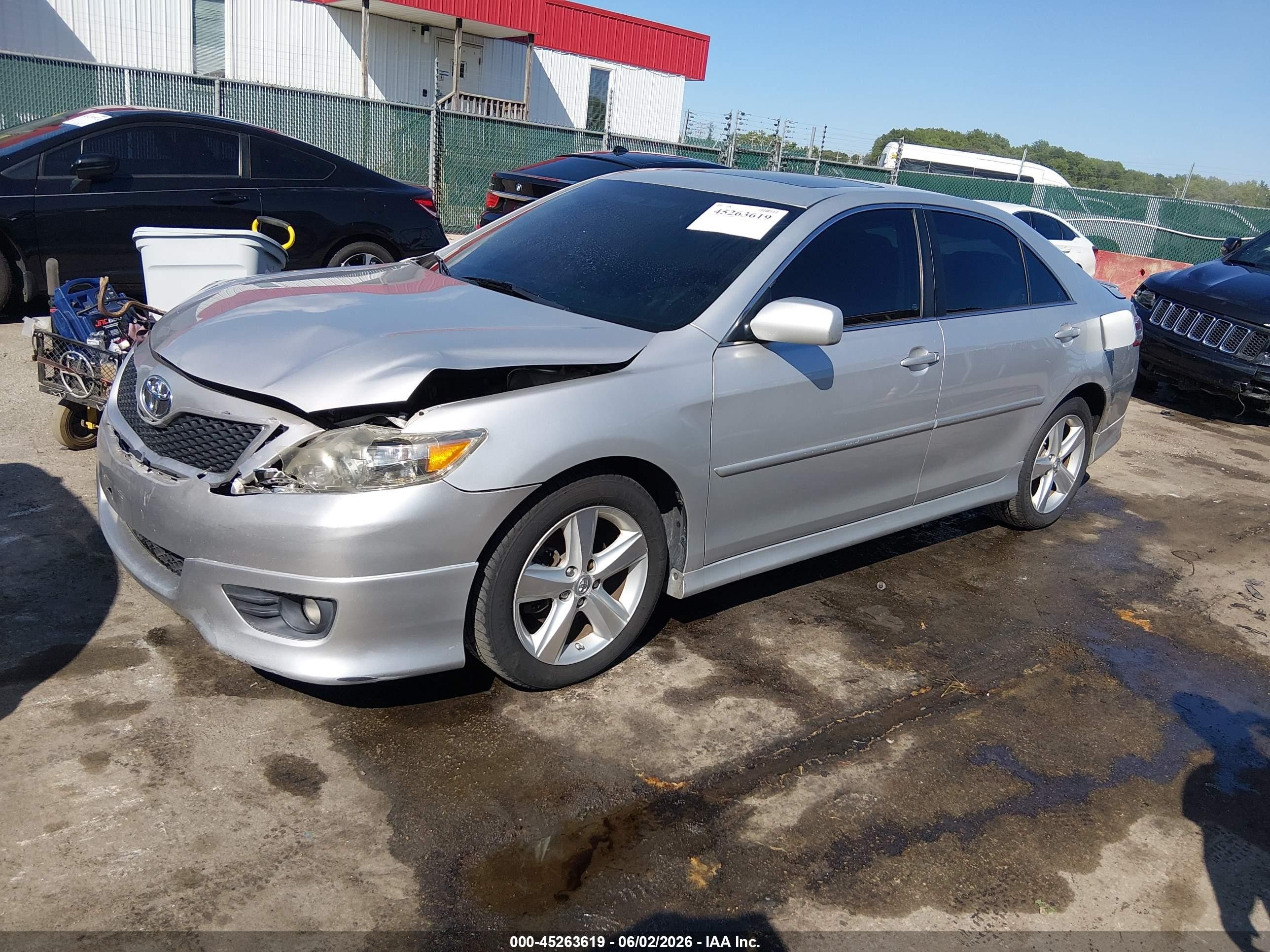 2011 Toyota Camry Se Silver vin: 4T1BF3EK8BU674911