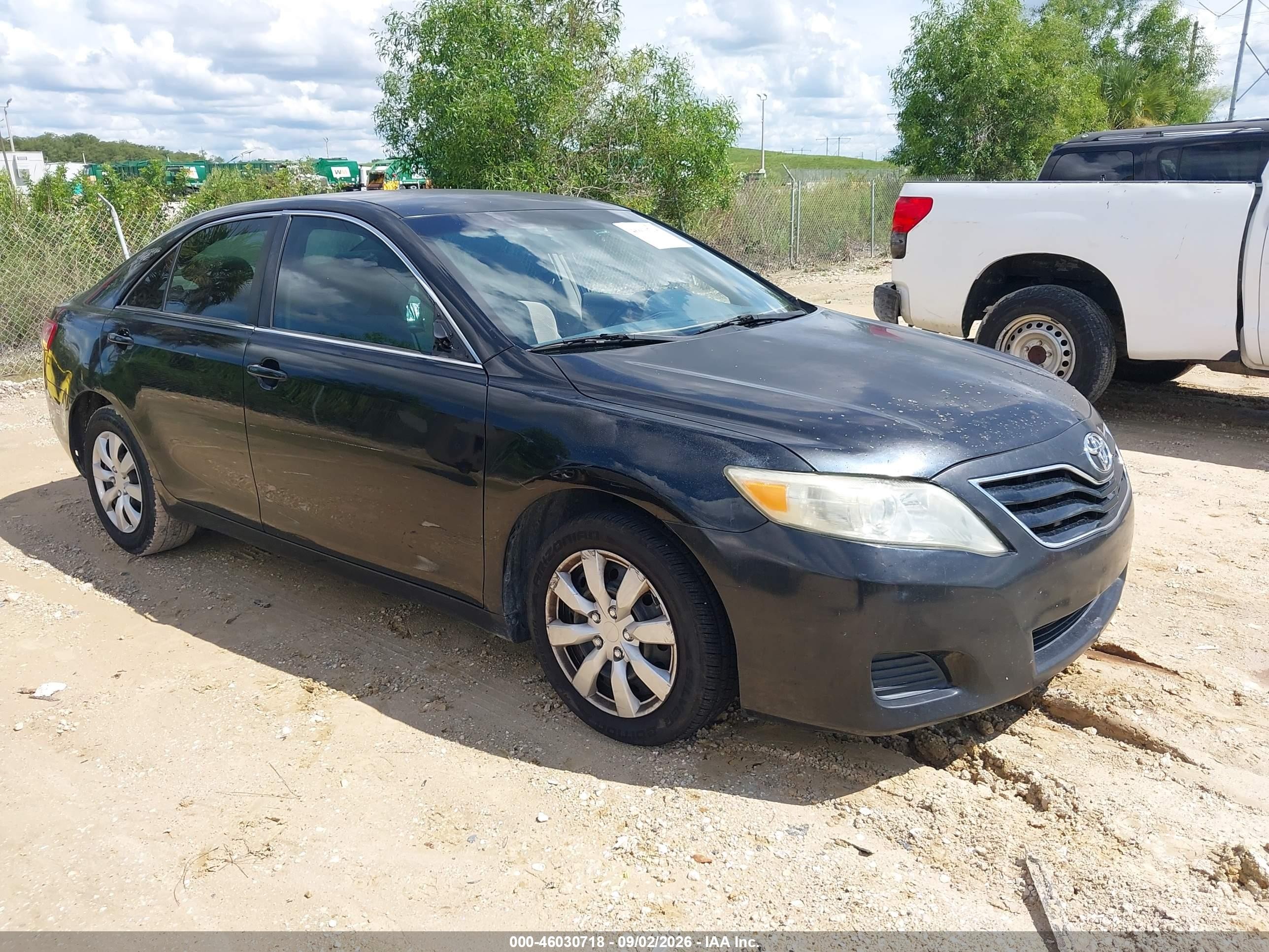 2011 Toyota Camry   Black vin: 4T1BF3EK8BU675430