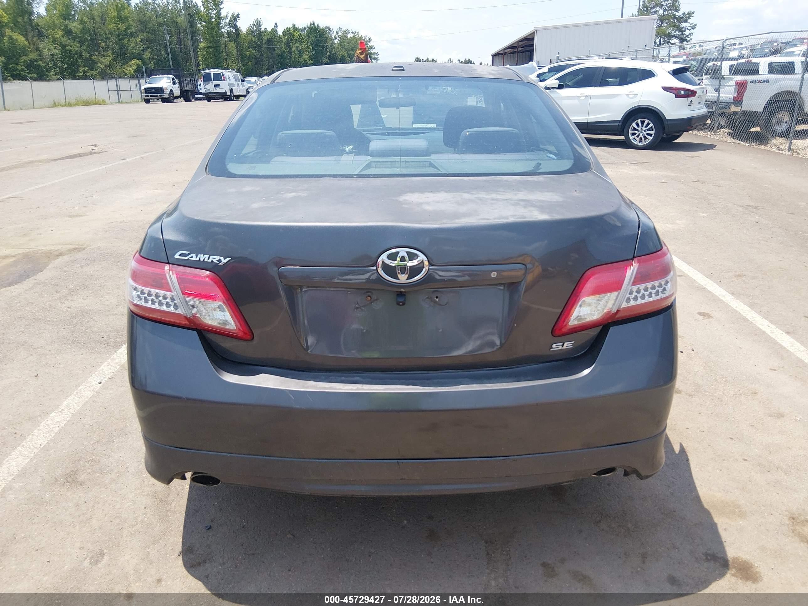 2011 Toyota Camry Se Gray vin: 4T1BF3EK8BU678876