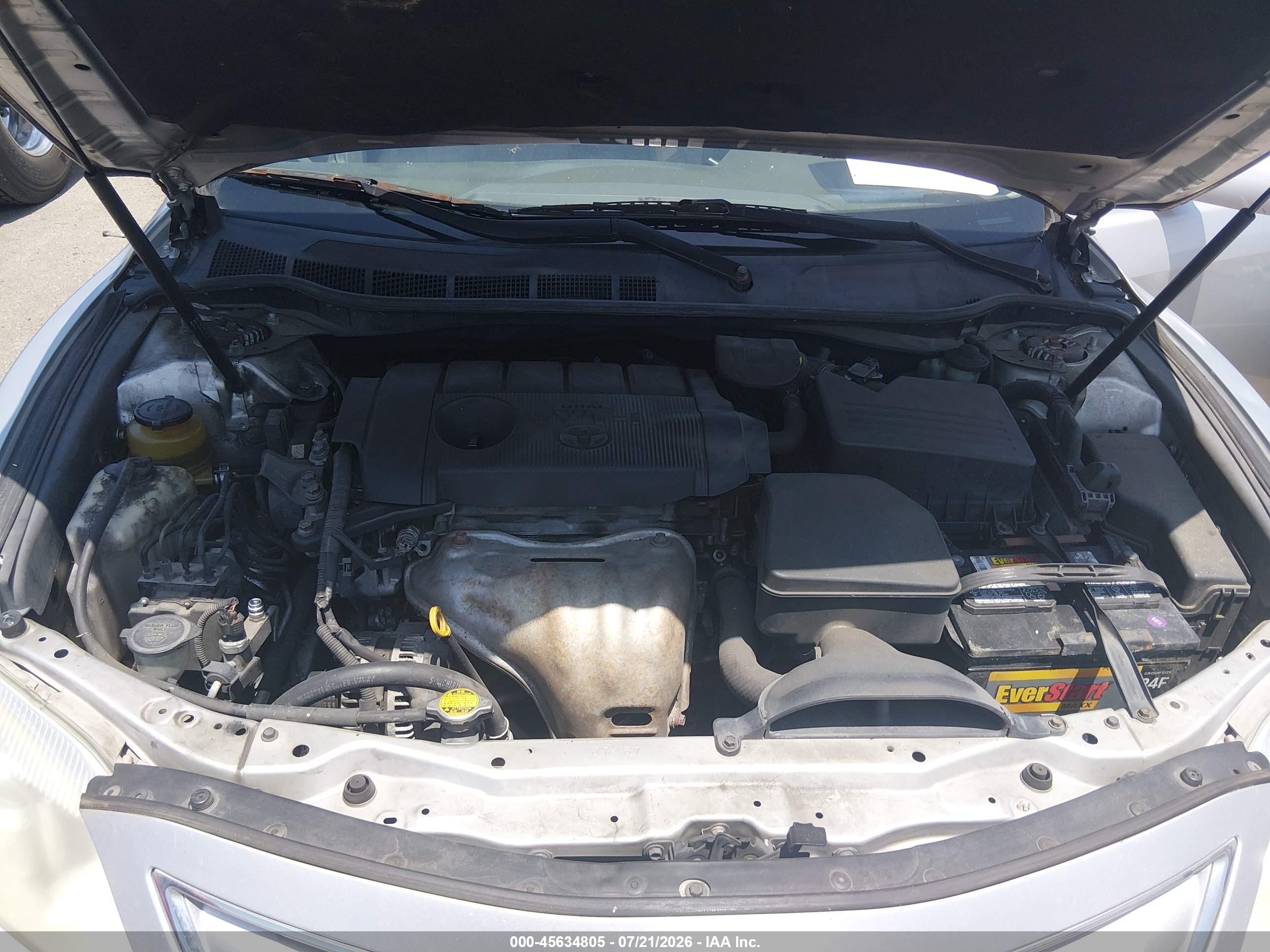 2011 Toyota Camry   Серебряный vin: 4T1BF3EK8BU690980