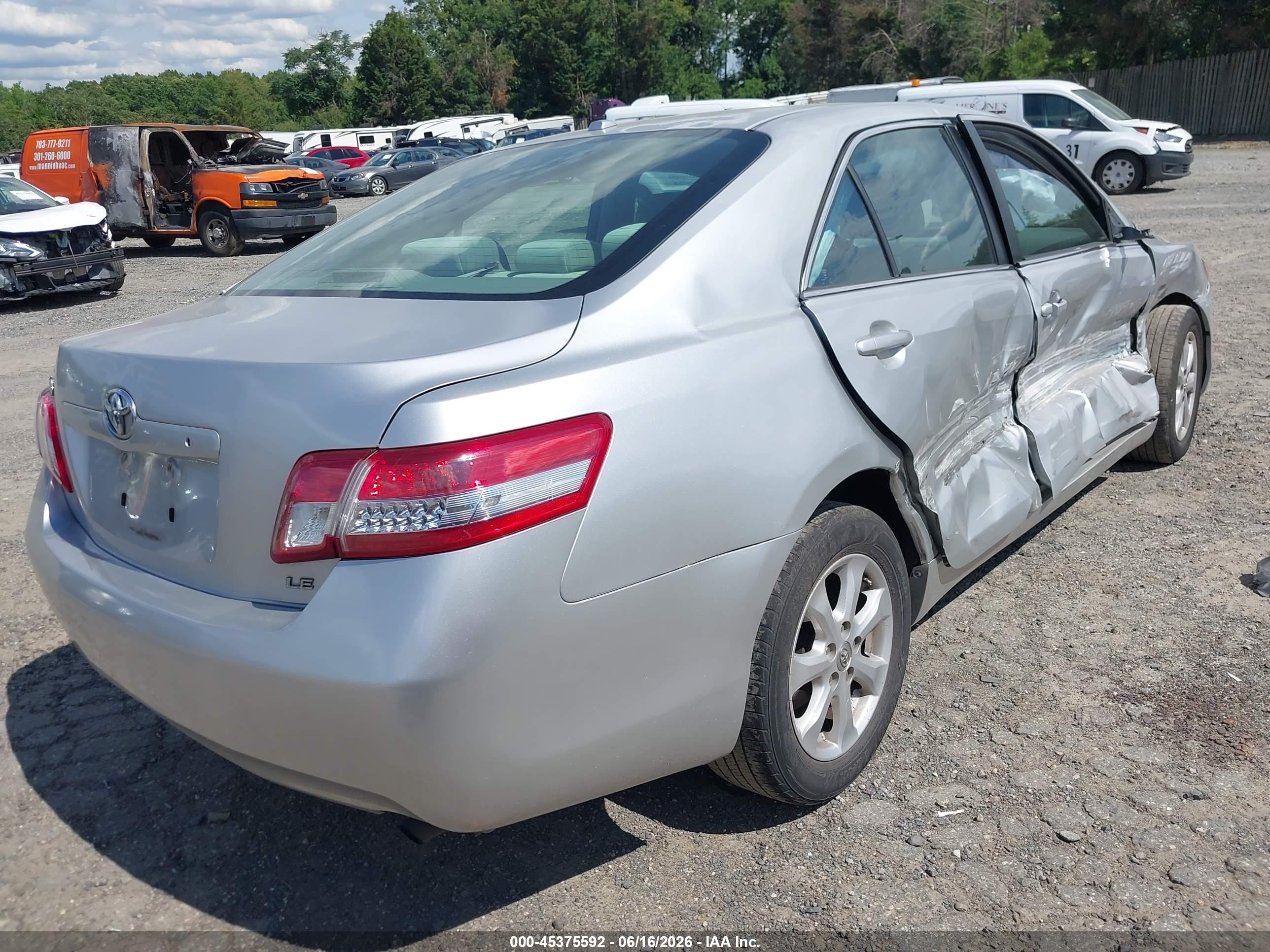 2011 Toyota Camry Se/le/xle Silver vin: 4T1BF3EK8BU691255