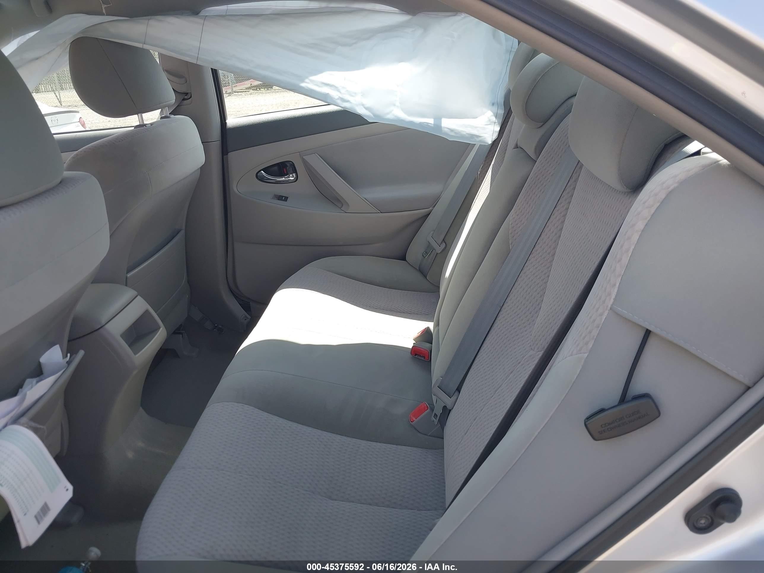 2011 Toyota Camry Se/le/xle Silver vin: 4T1BF3EK8BU691255