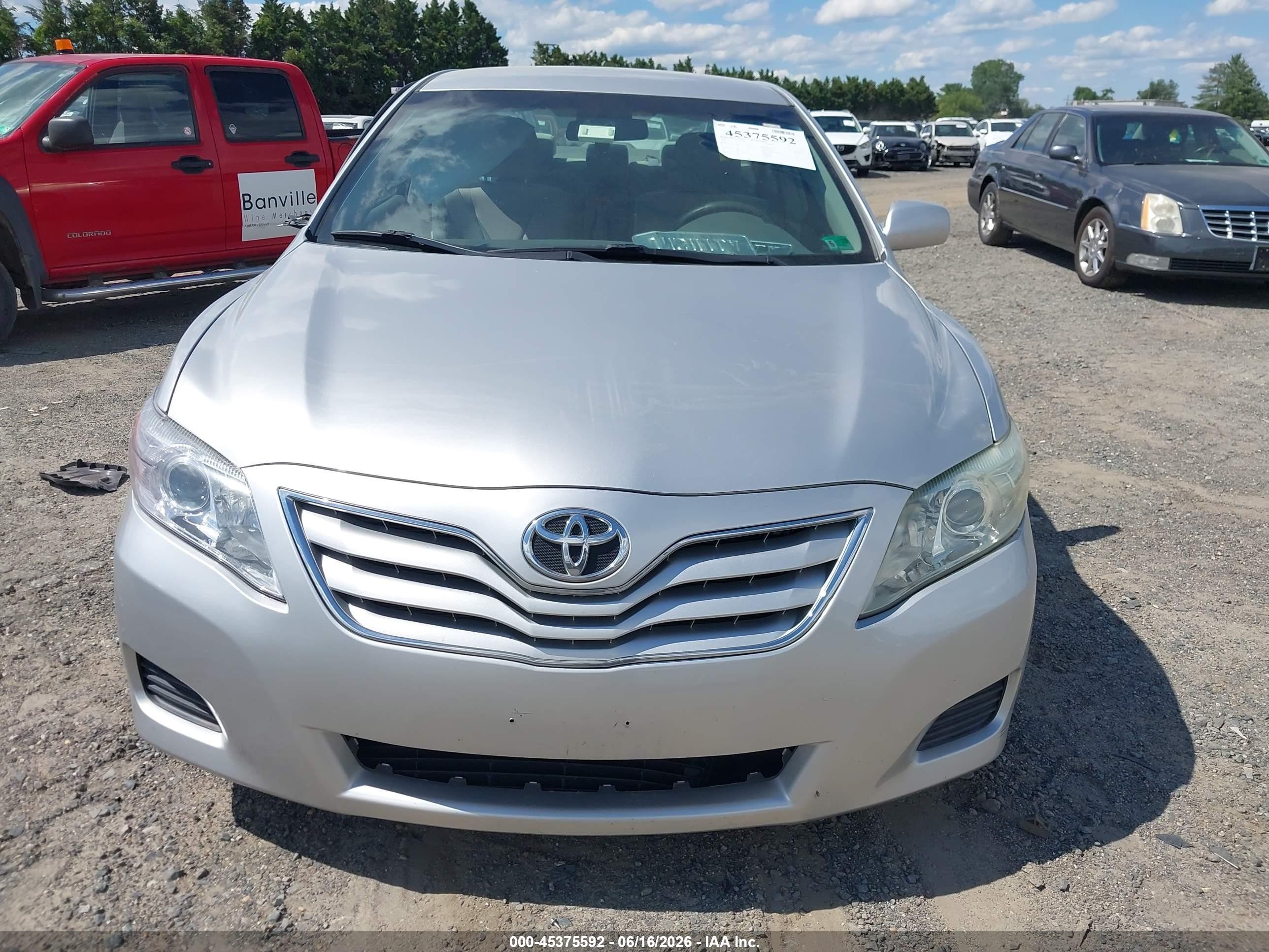 2011 Toyota Camry Se/le/xle Silver vin: 4T1BF3EK8BU691255