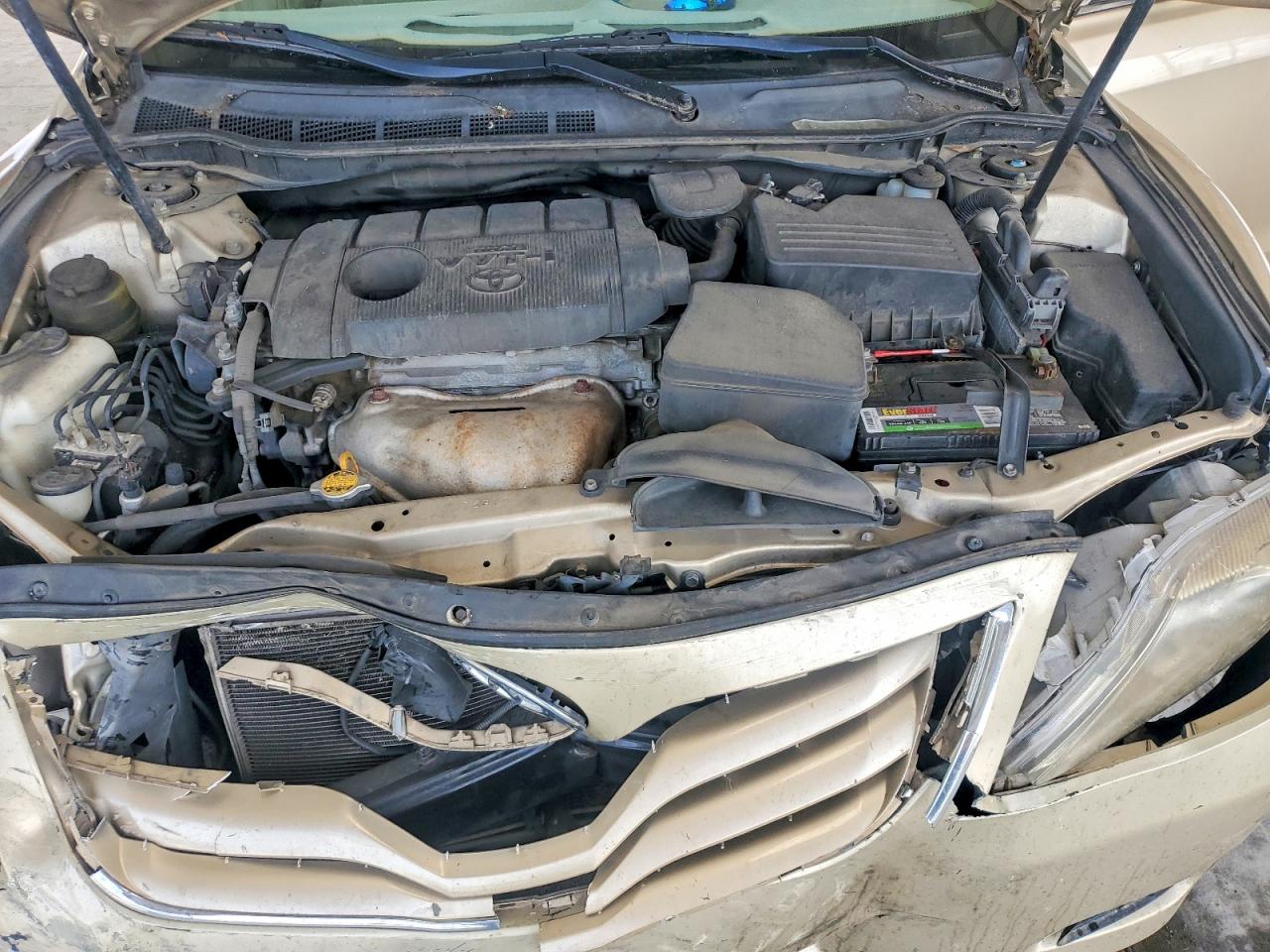 2011 Toyota Camry Base Gold vin: 4T1BF3EK8BU697377