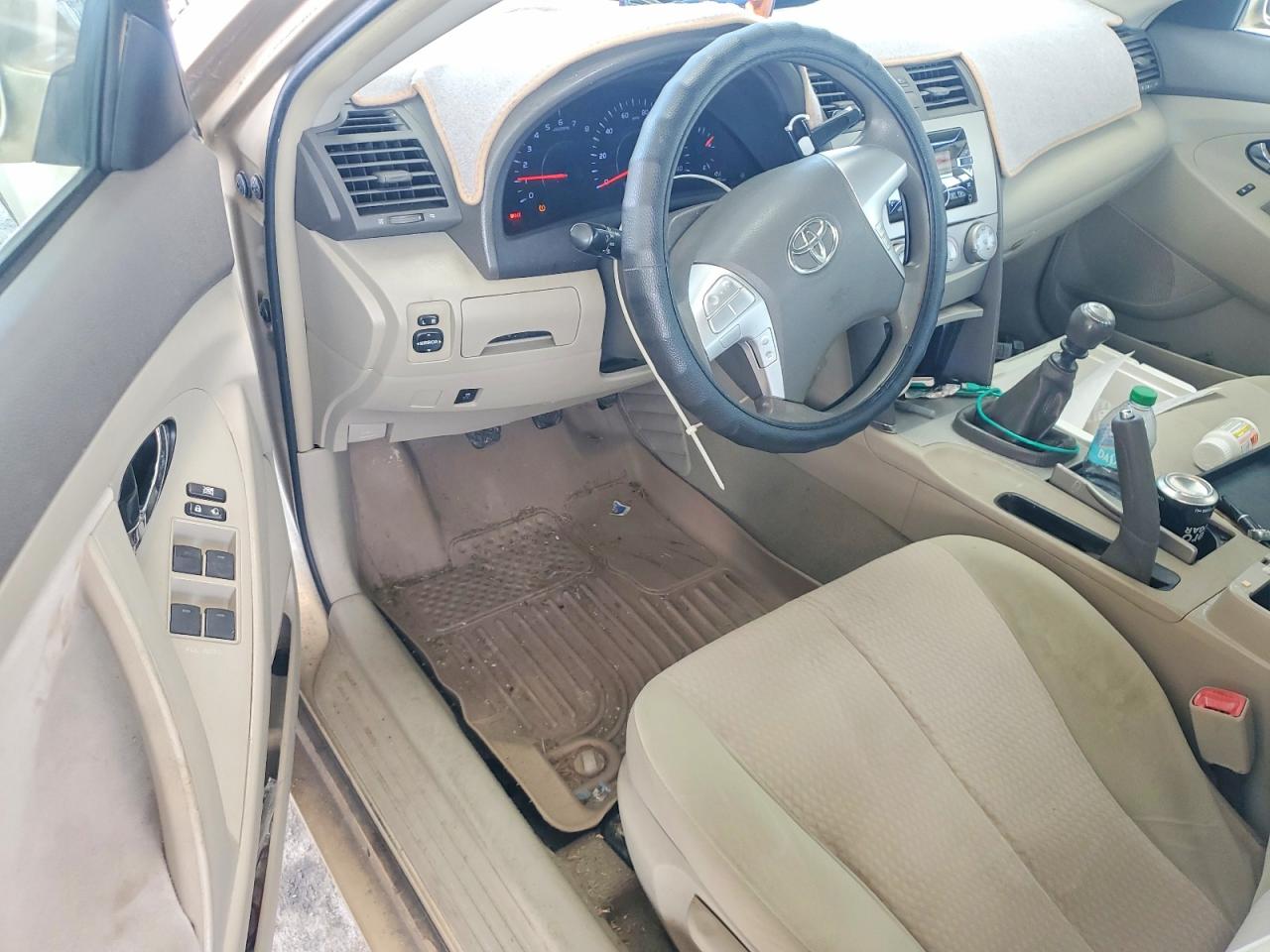 2011 Toyota Camry Base Gold vin: 4T1BF3EK8BU697377