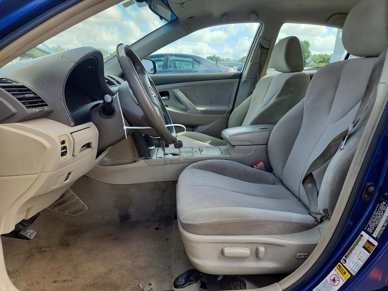 2011 Toyota Camry Le Blue vin: 4T1BF3EK8BU708510