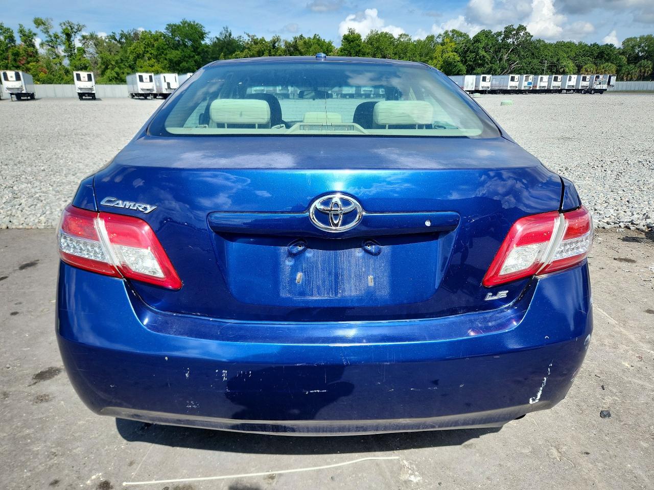 2011 Toyota Camry Le Blue vin: 4T1BF3EK8BU708510