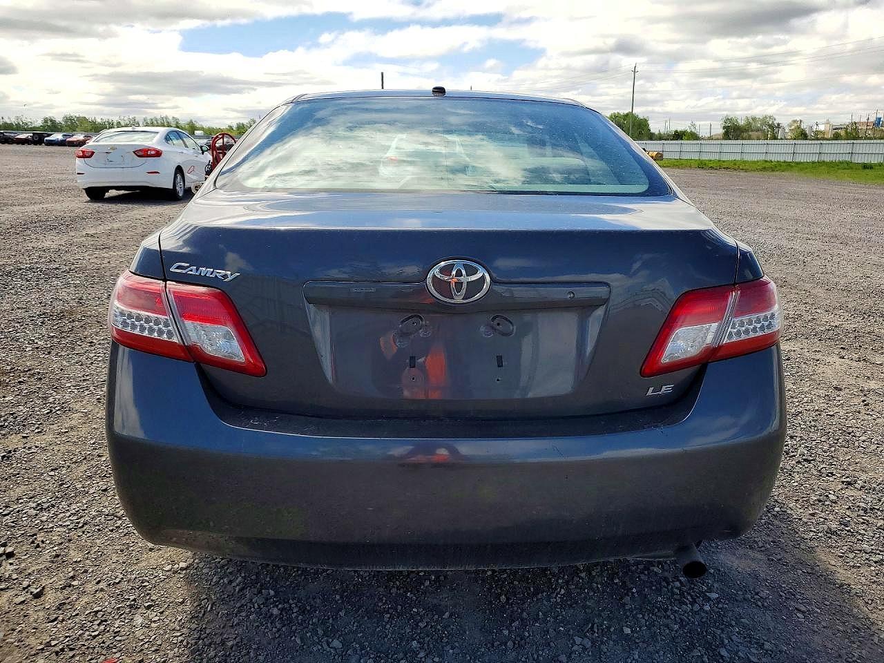 2011 Toyota Camry Gray vin: 4T1BF3EK8BU718454