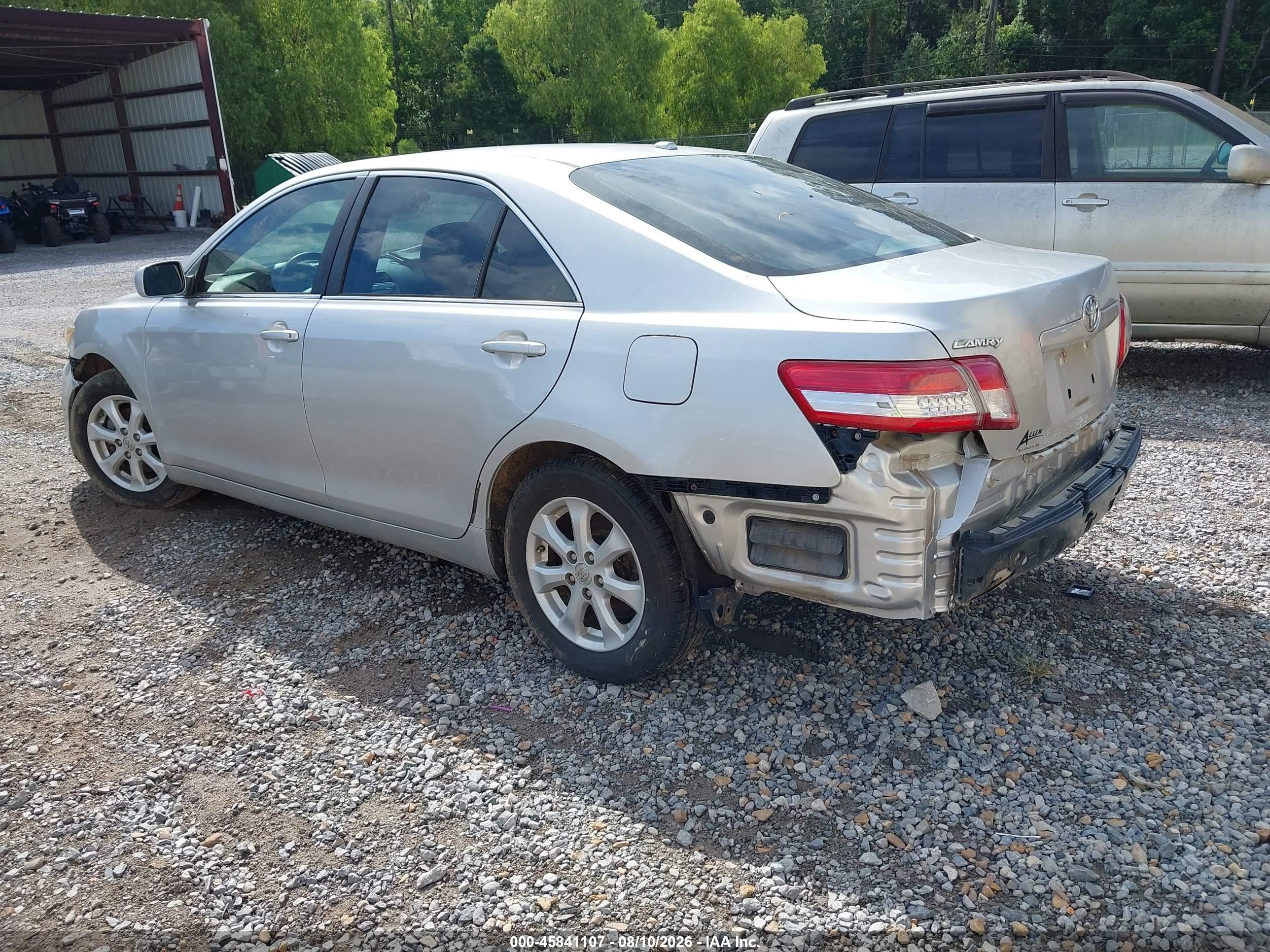 2011 Toyota Camry Le Silver vin: 4T1BF3EK8BU718728