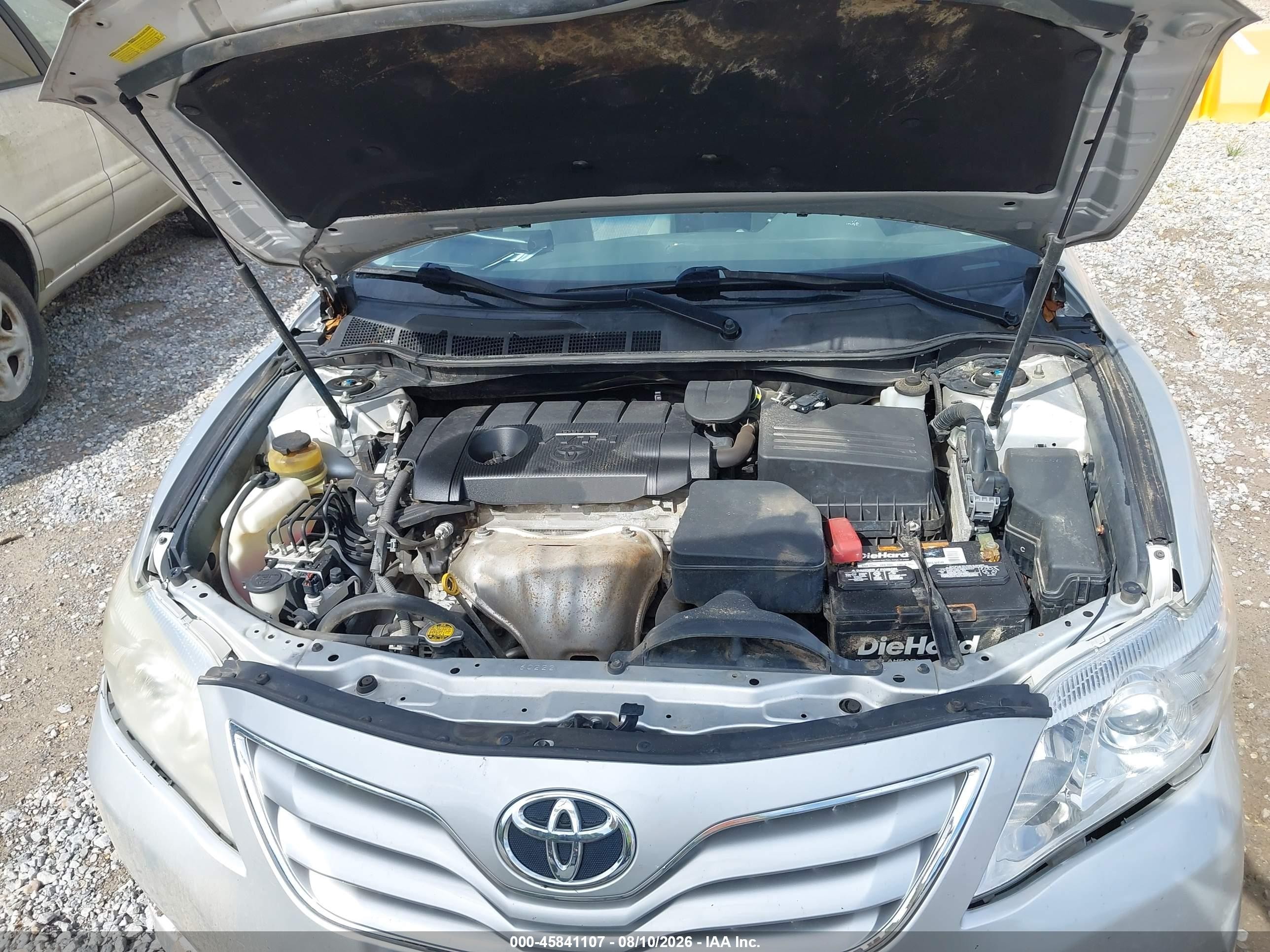 2011 Toyota Camry Le Silver vin: 4T1BF3EK8BU718728