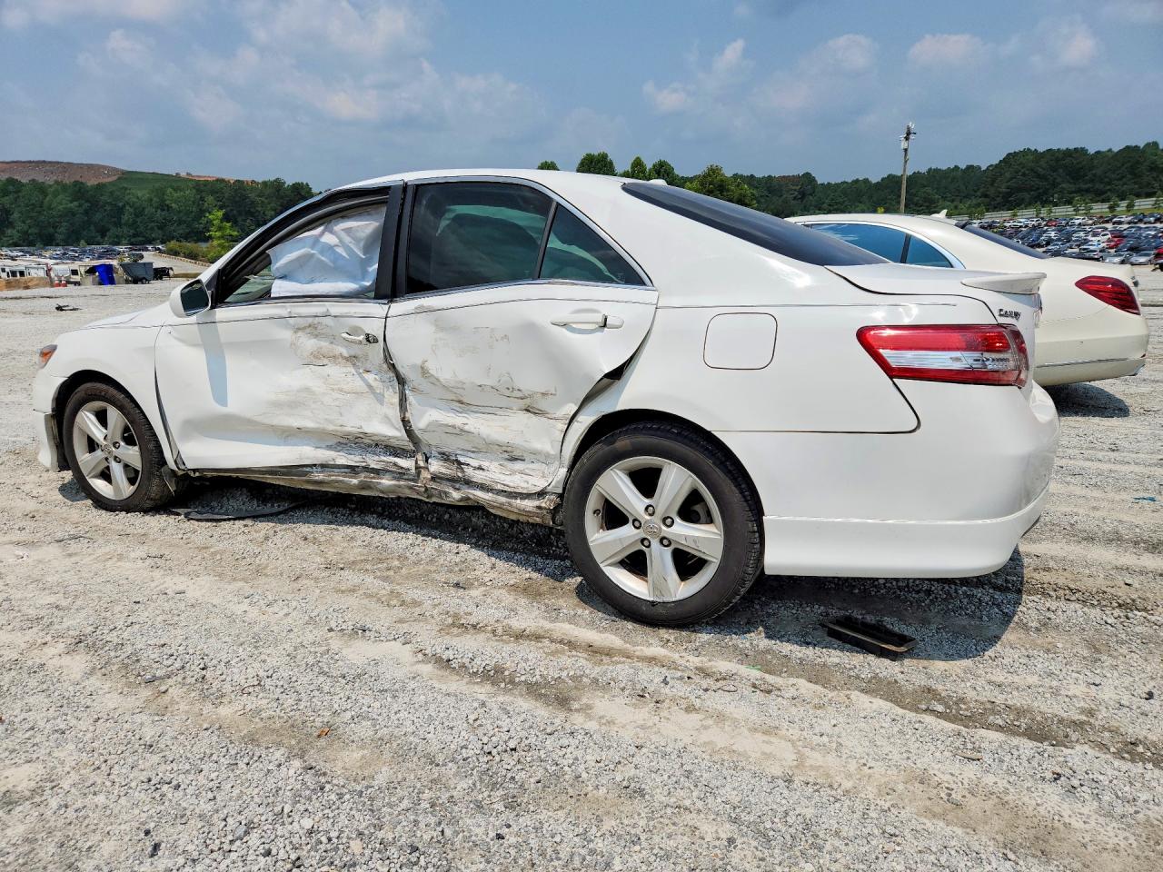 2011 Toyota Camry Se White vin: 4T1BF3EK8BU720429