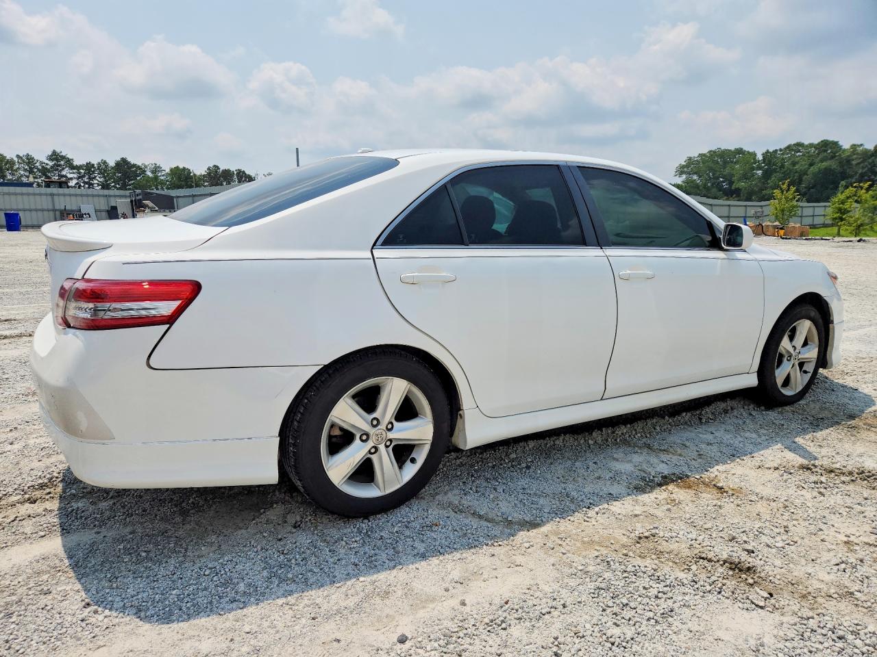 2011 Toyota Camry Se White vin: 4T1BF3EK8BU720429