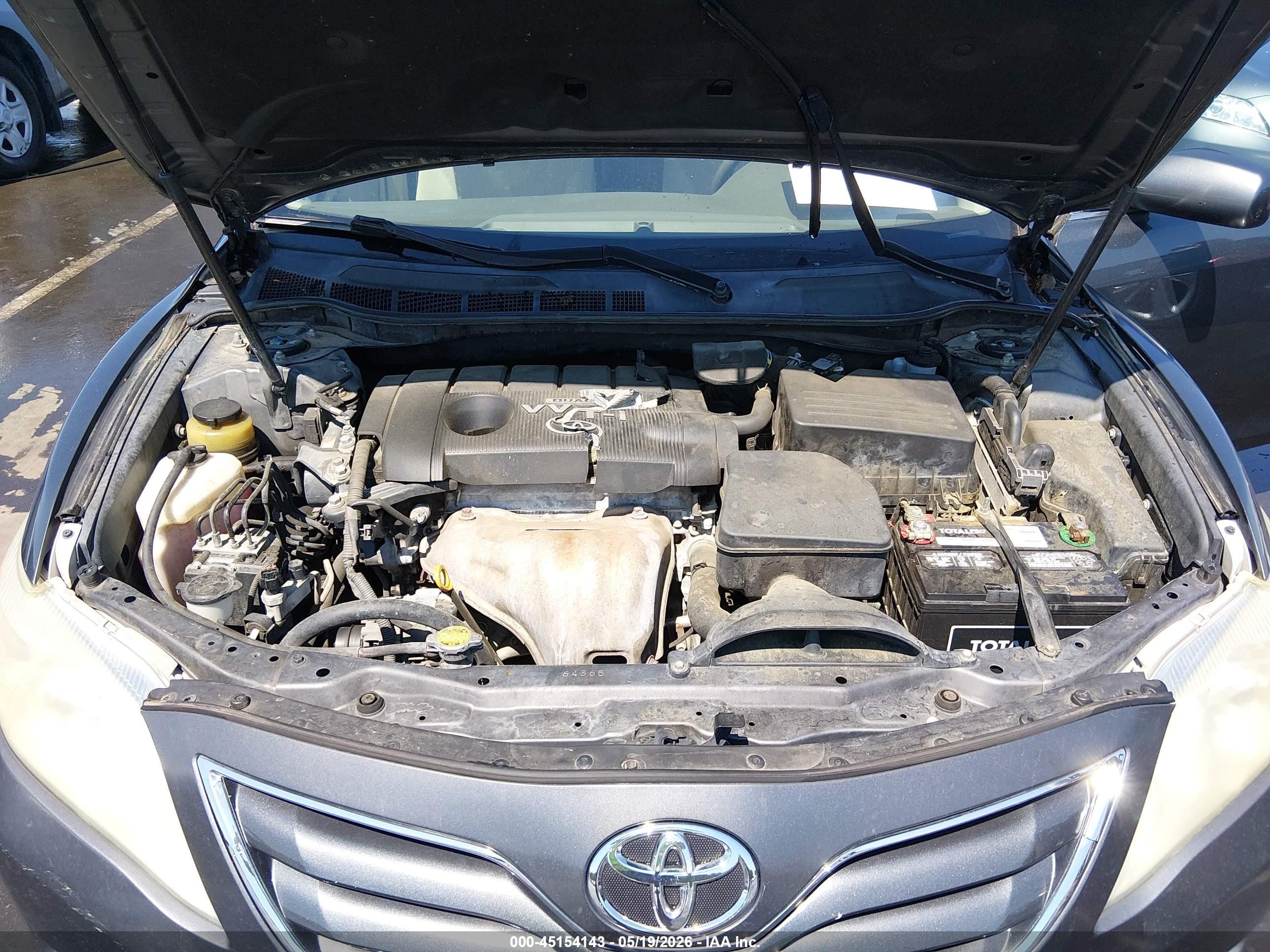 2011 Toyota Camry Le Gray vin: 4T1BF3EK8BU721130