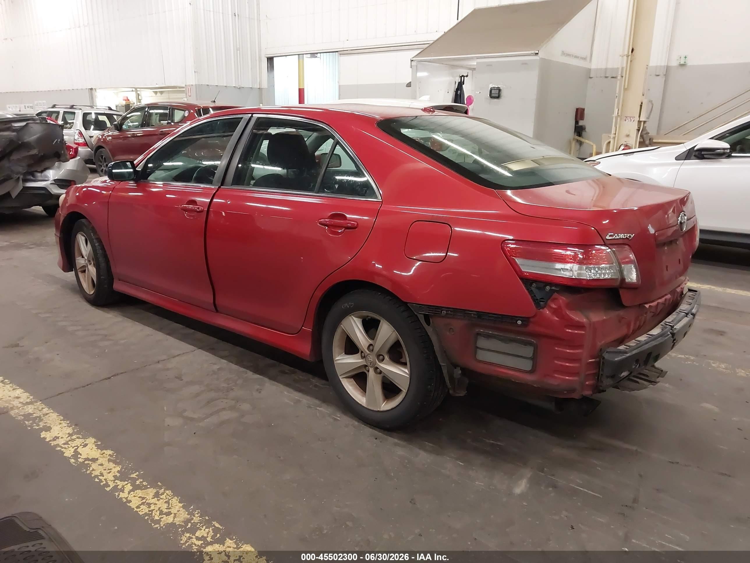 2011 Toyota Camry Se Красный vin: 4T1BF3EK8BU733553