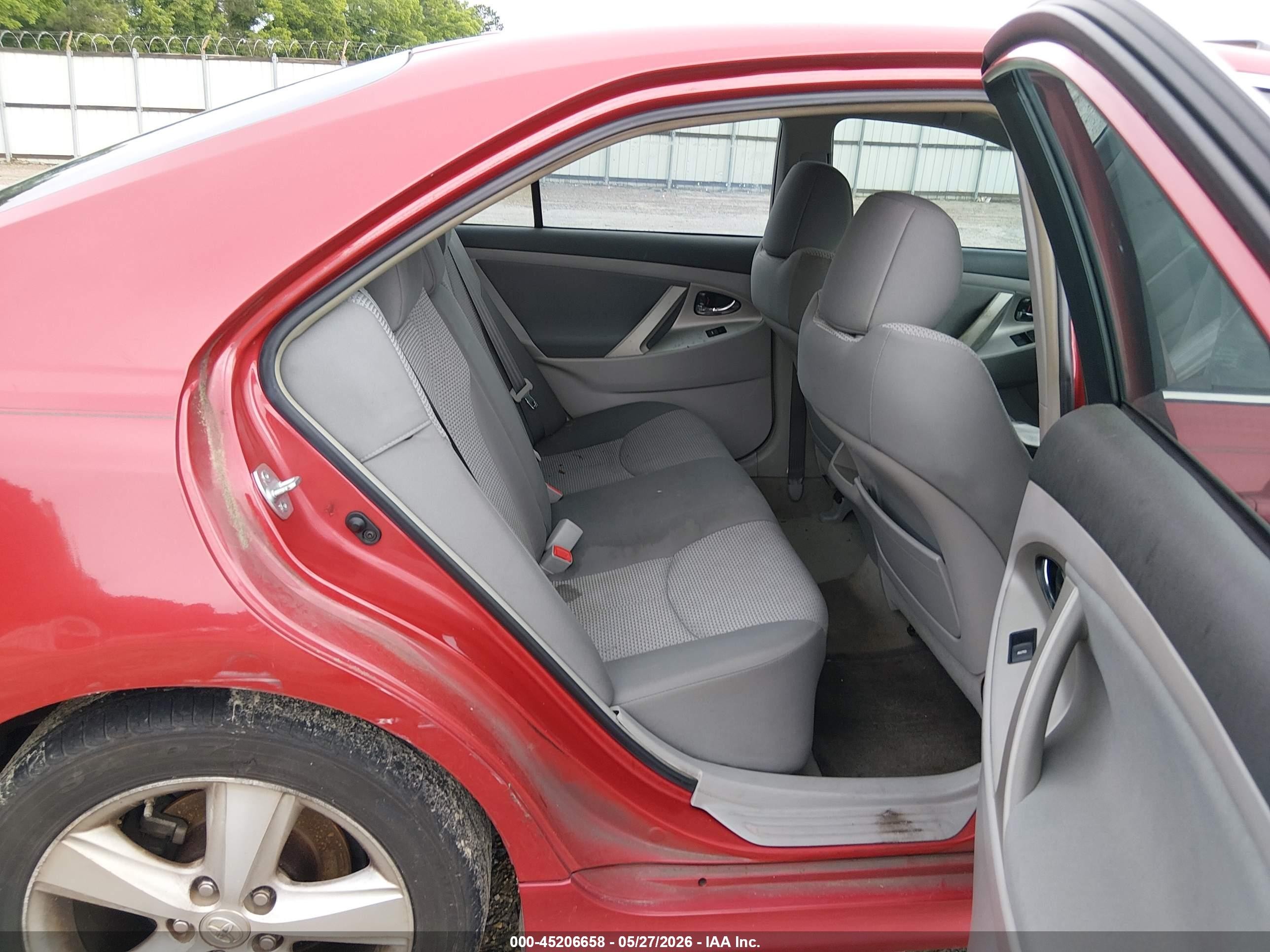 2011 Toyota Camry Se Red vin: 4T1BF3EK8BU741278
