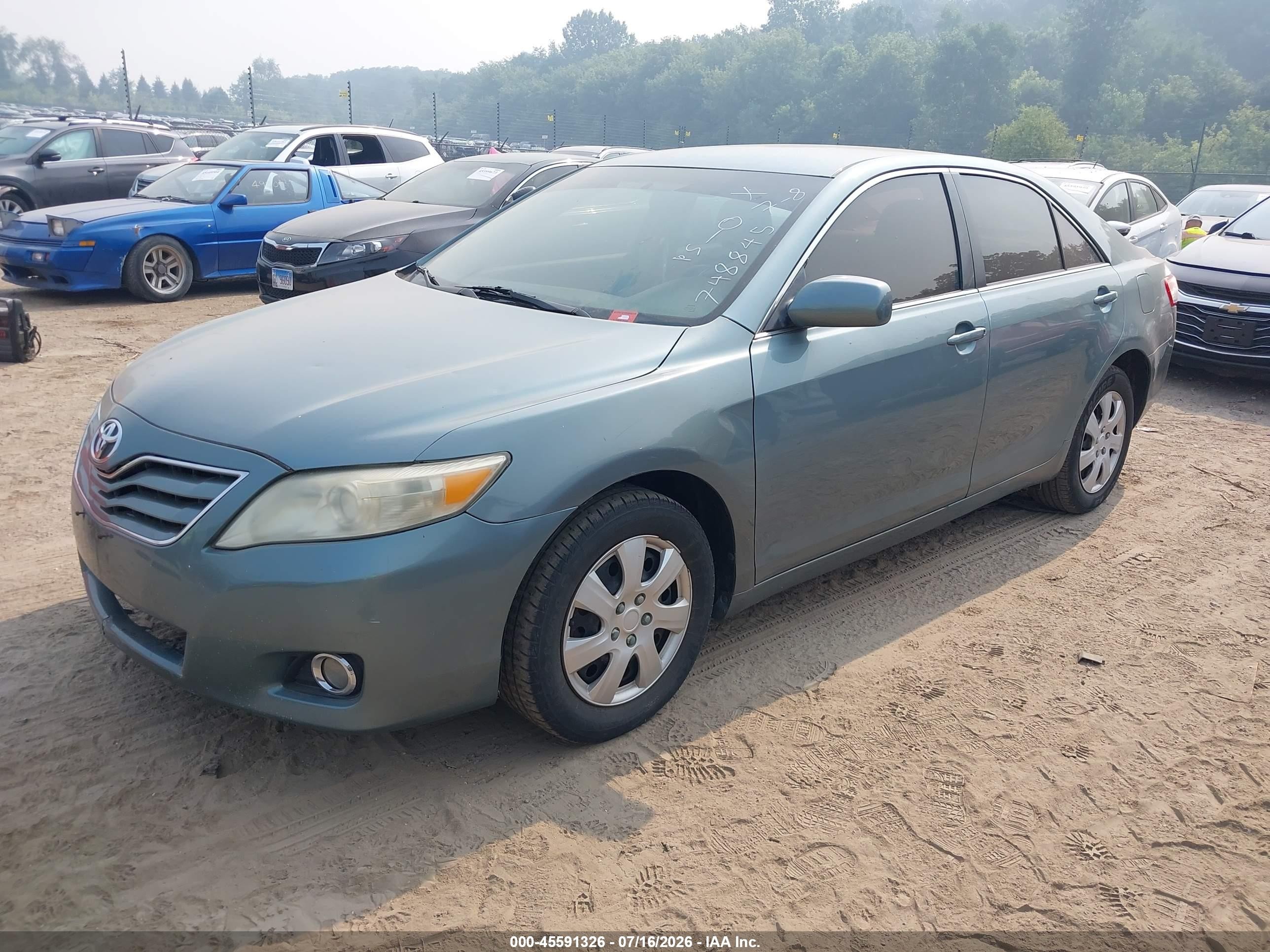 2011 Toyota Camry Le Зеленый vin: 4T1BF3EK8BU748845