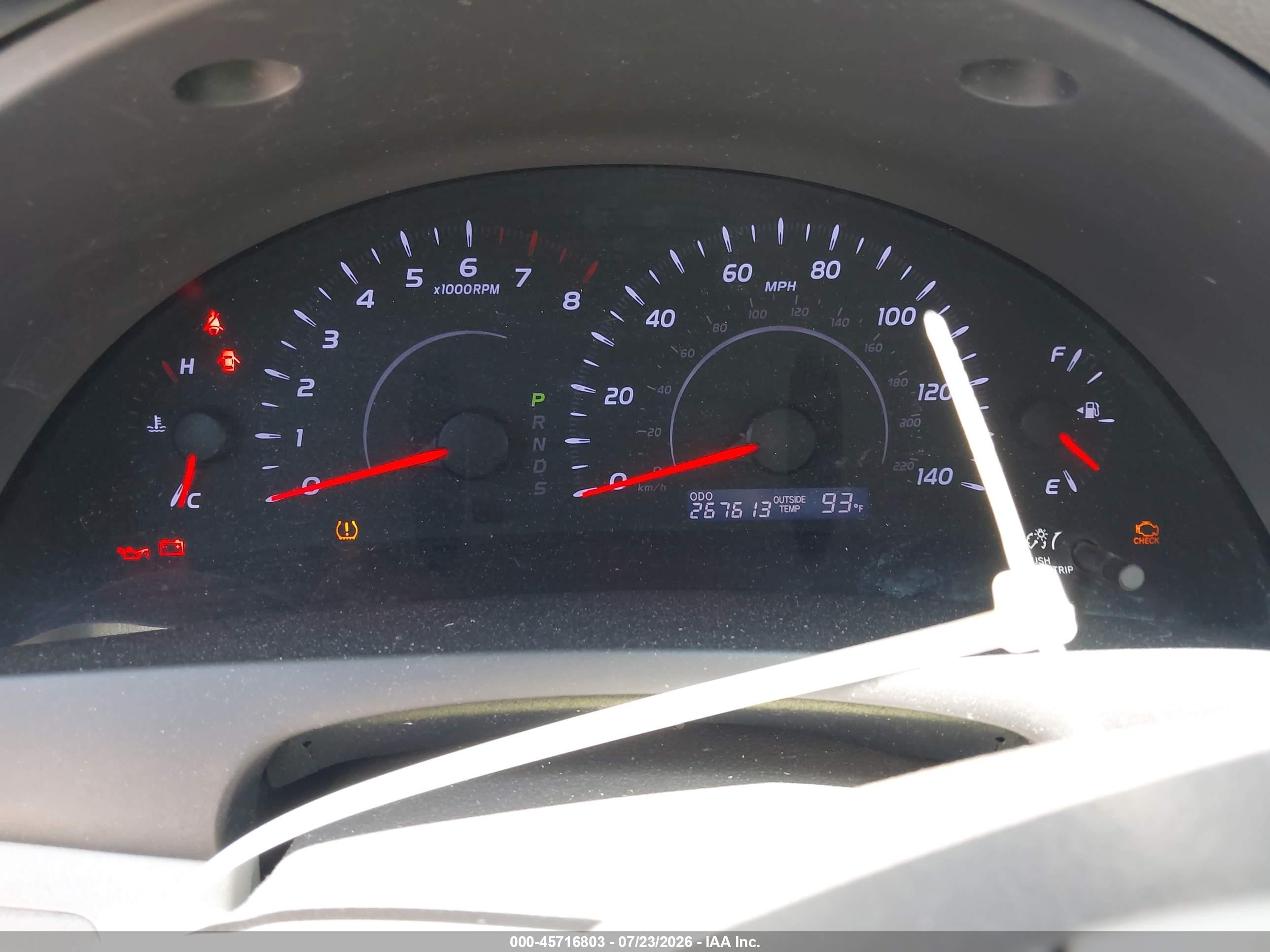 2011 Toyota Camry   White vin: 4T1BF3EK8BU751647