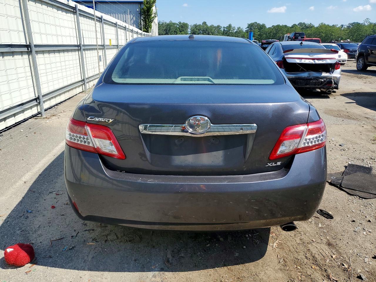 2011 Toyota Camry Xle Gray vin: 4T1BF3EK8BU751759