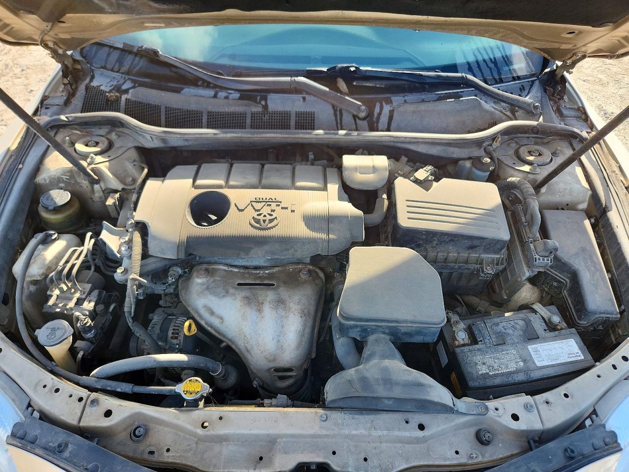 2011 Toyota Camry Le Gold vin: 4T1BF3EK8BU756623