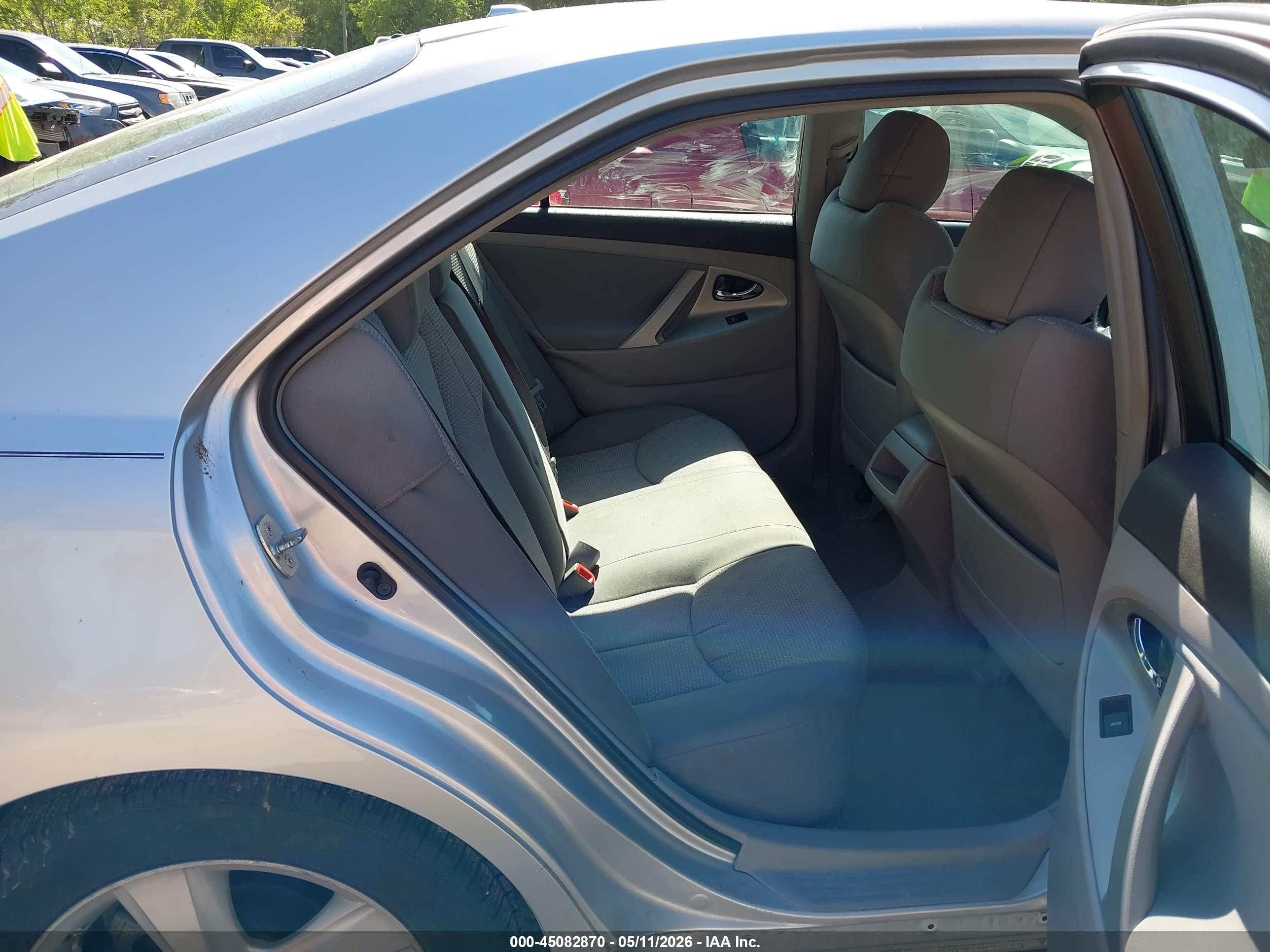 2011 Toyota Camry Se Silver vin: 4T1BF3EK8BU759893