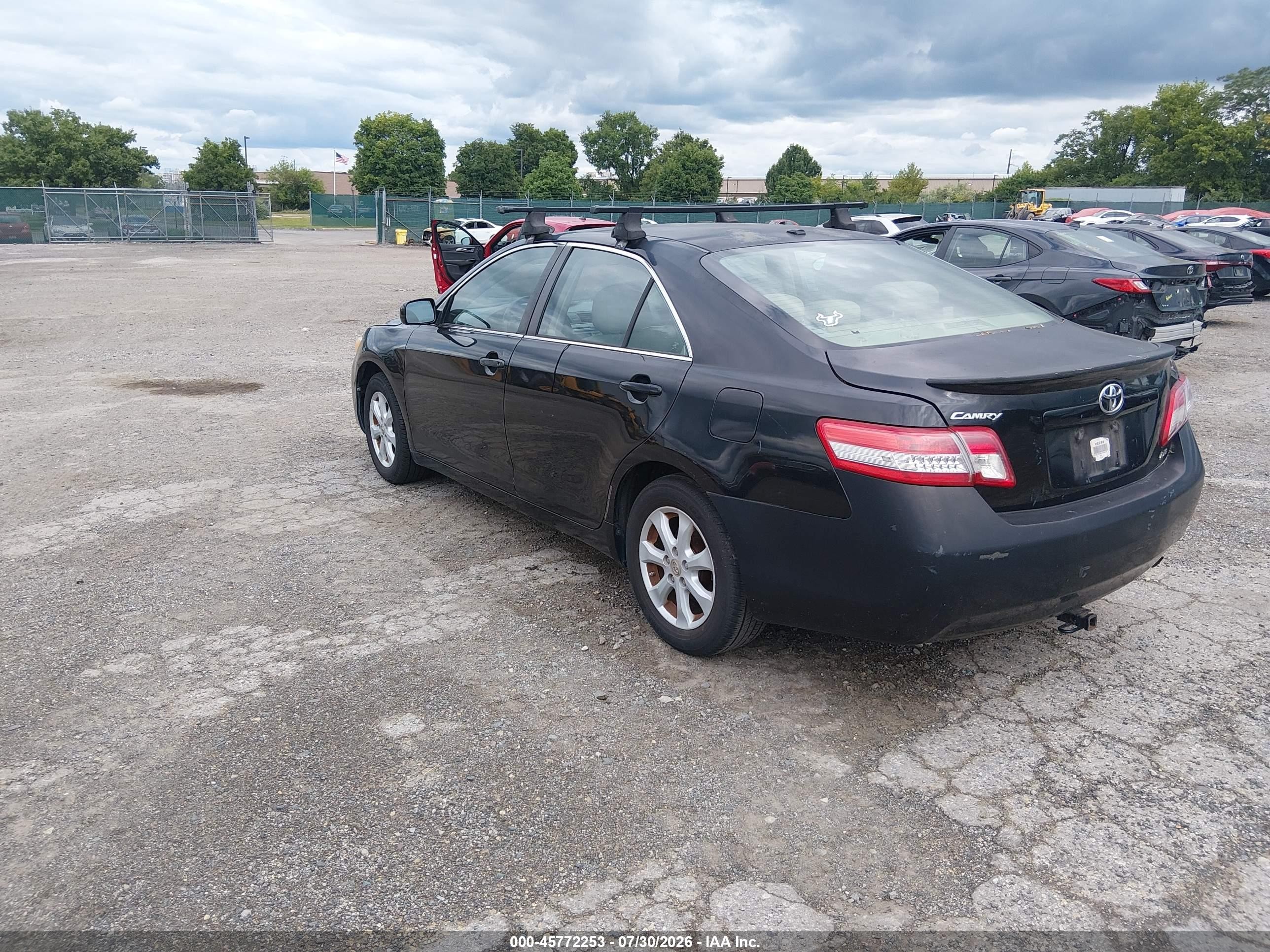2011 Toyota Camry Le Black vin: 4T1BF3EK8BU760638