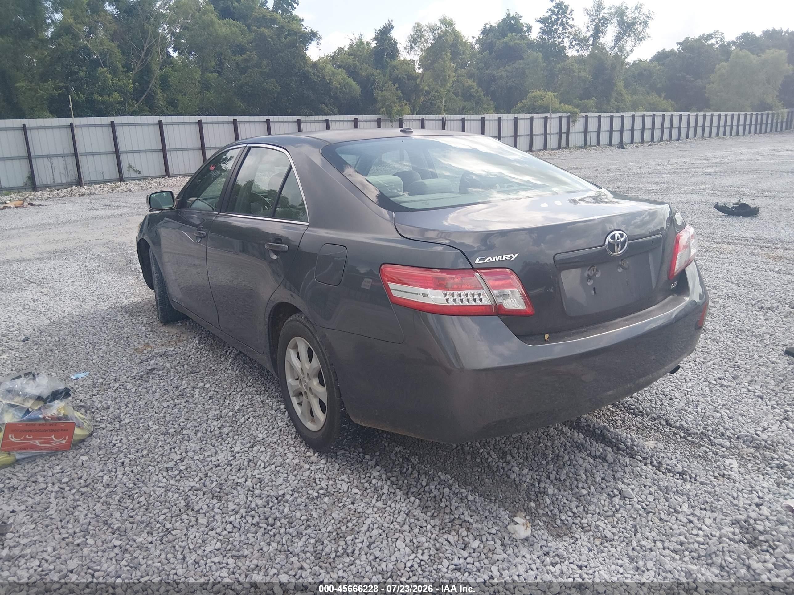 2011 Toyota Camry Le Серый vin: 4T1BF3EK8BU761160