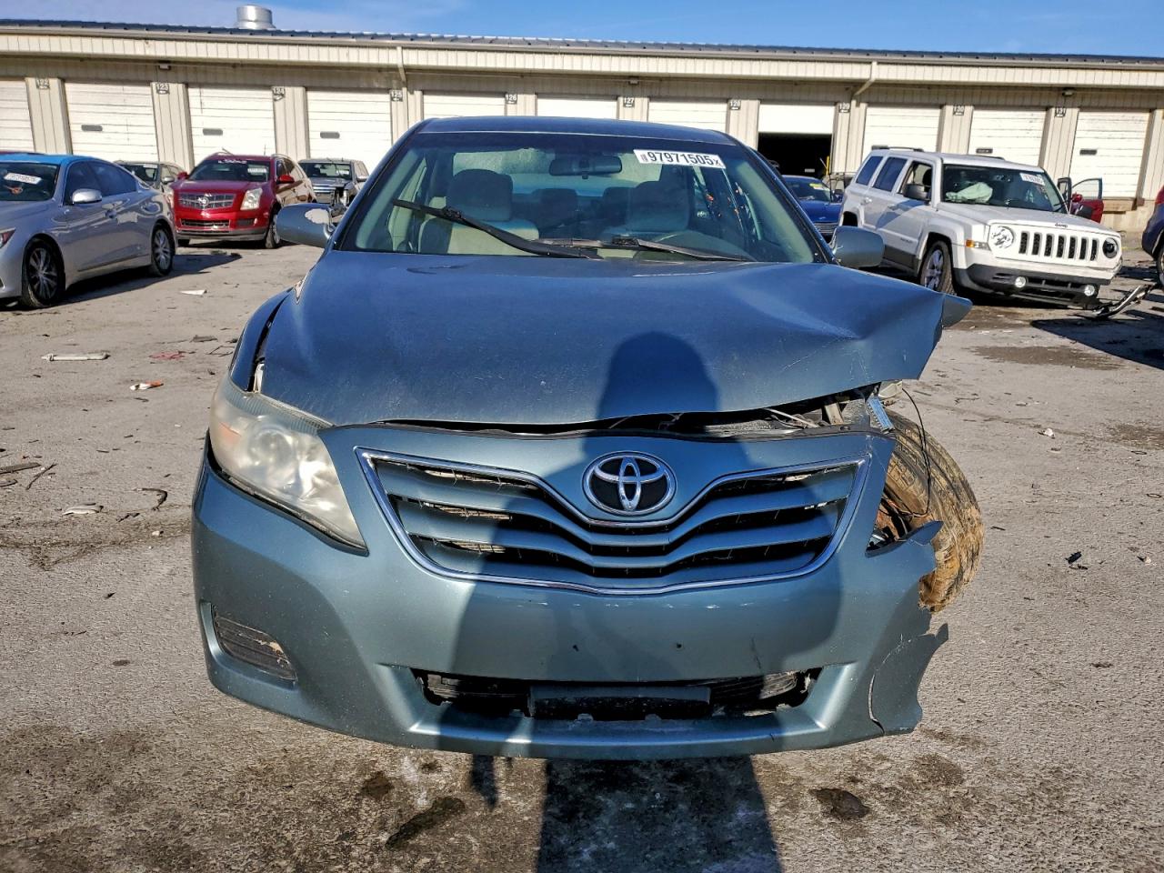 2011 Toyota Camry Base Green vin: 4T1BF3EK8BU762101