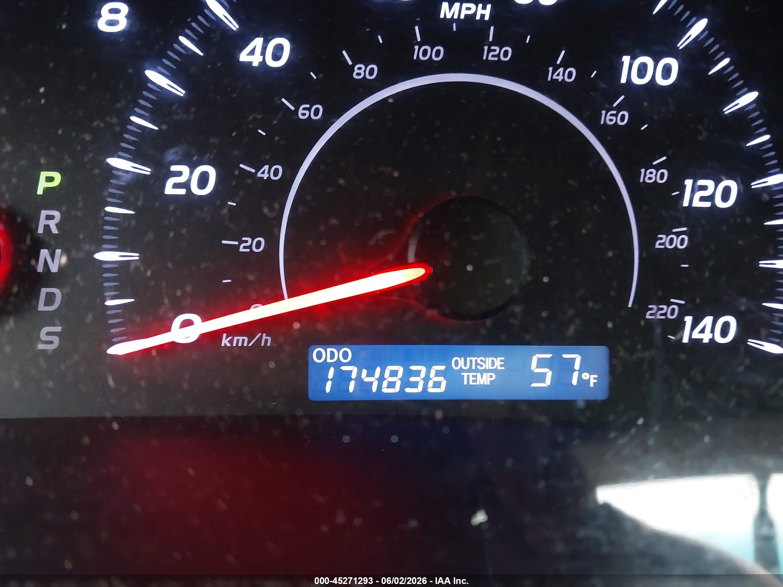 2011 Toyota Camry Le Silver vin: 4T1BF3EK8BU762681