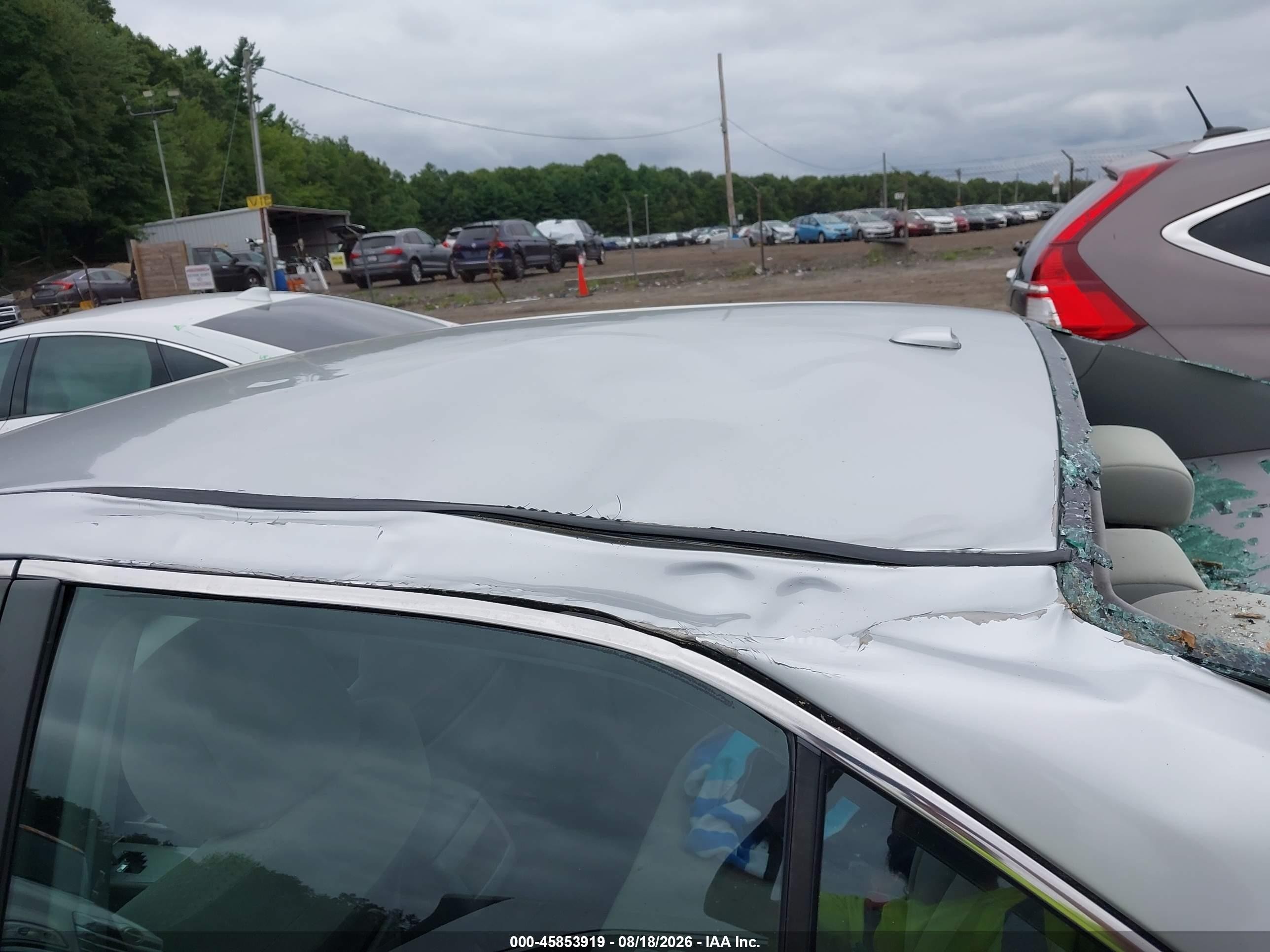 2011 Toyota Camry Le Silver vin: 4T1BF3EK8BU764012