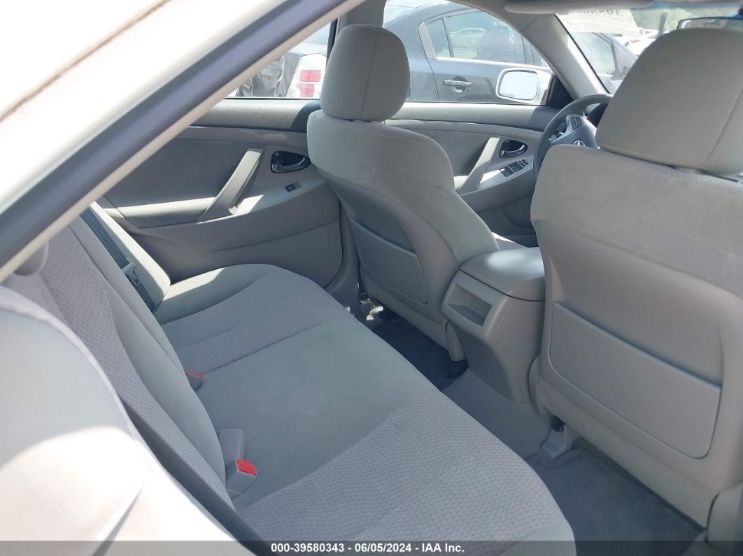 2011 Toyota Camry Le White vin: 4T1BF3EK8BU777004