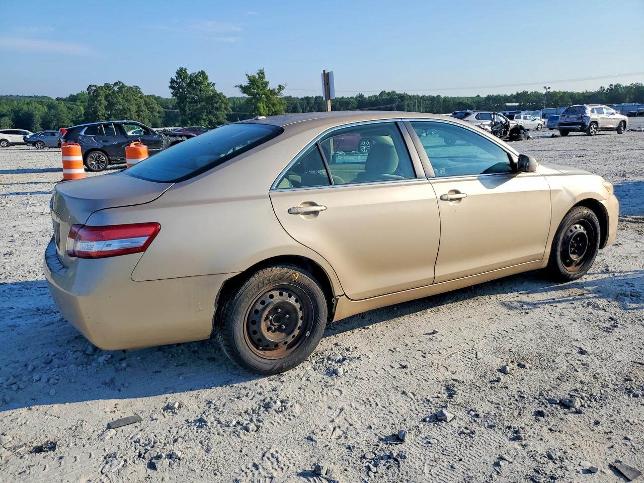 2010 Toyota Camry Le Золотой vin: 4T1BF3EK9AU024211