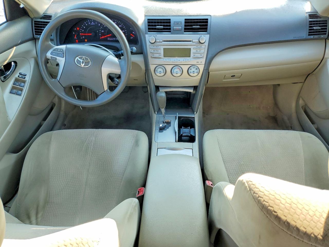 2010 Toyota Camry Le Золотой vin: 4T1BF3EK9AU024211