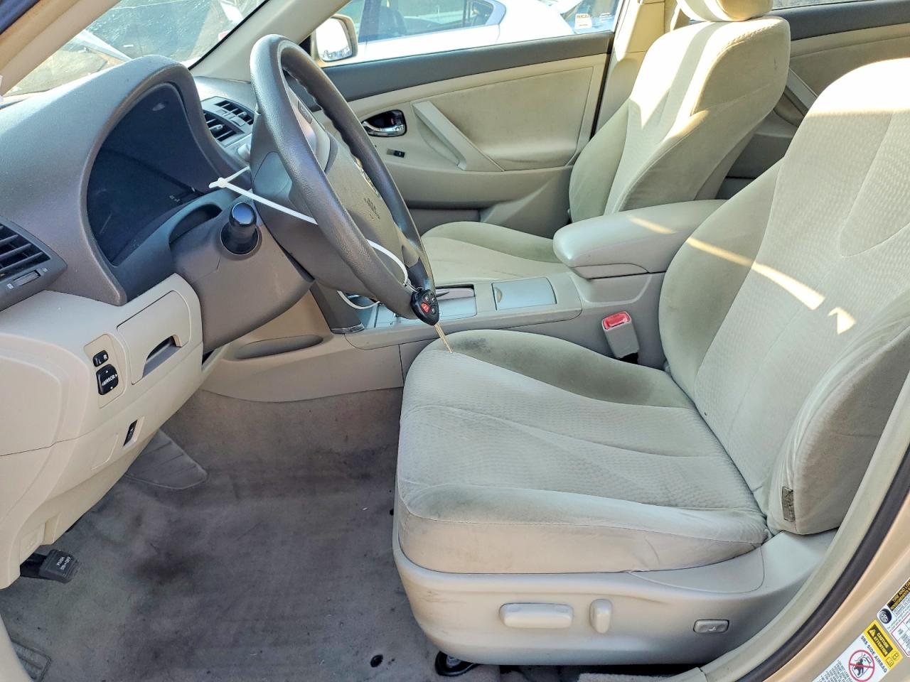 2010 Toyota Camry Le Золотой vin: 4T1BF3EK9AU024211