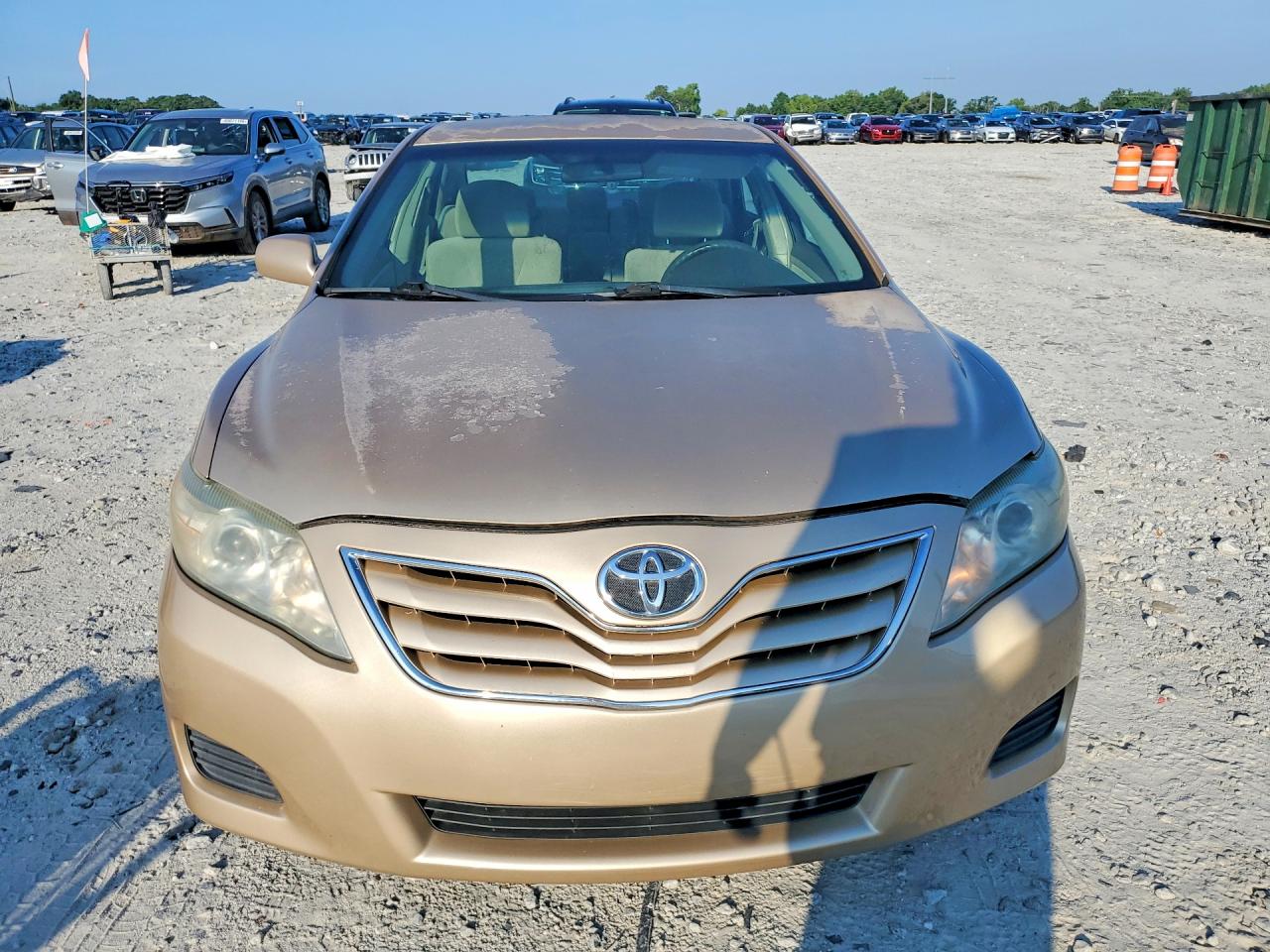 2010 Toyota Camry Le Золотой vin: 4T1BF3EK9AU024211