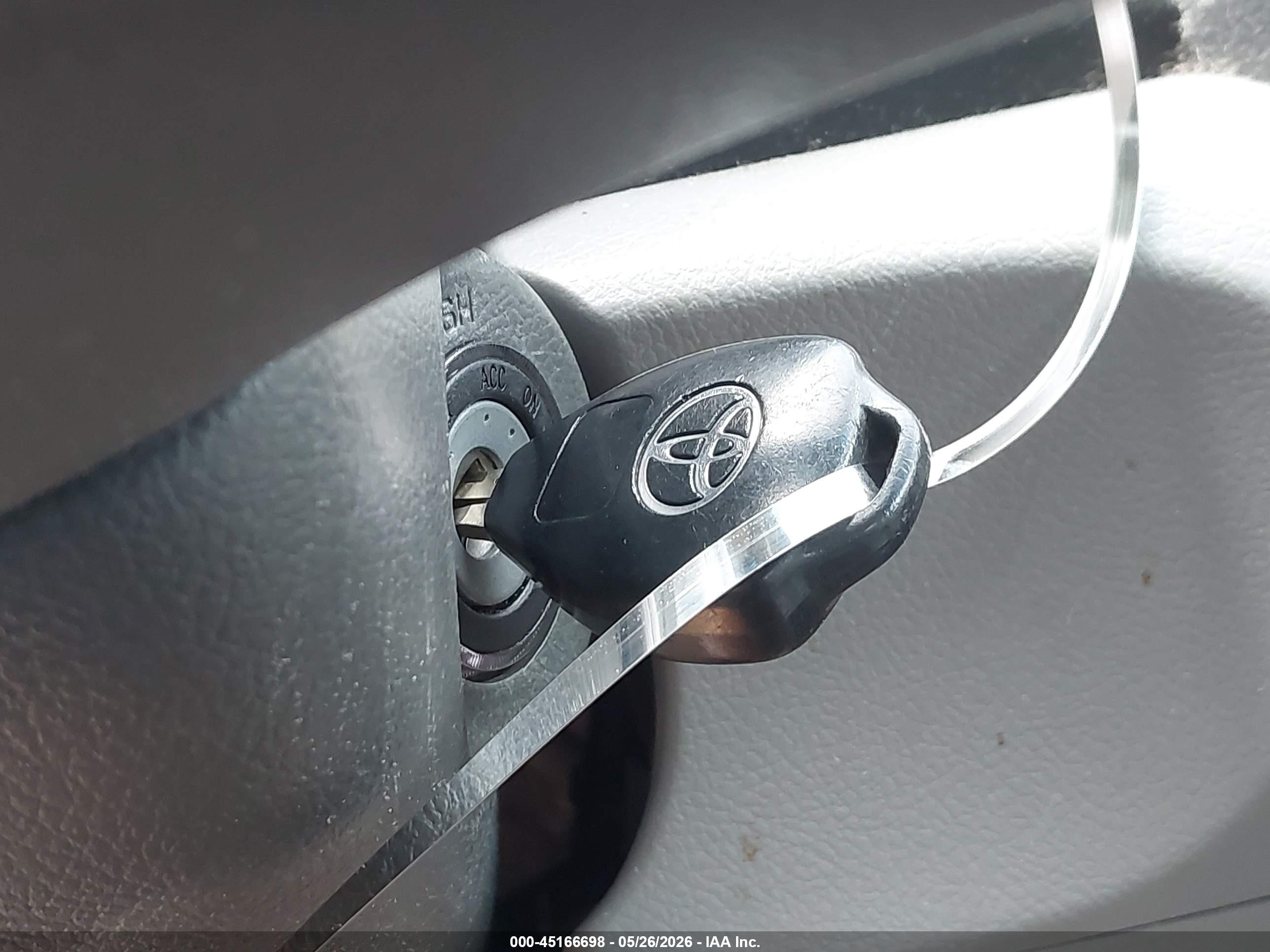 2010 Toyota Camry Le Gray vin: 4T1BF3EK9AU044247