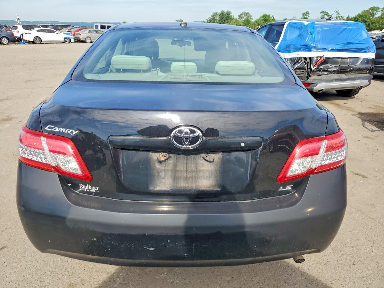 2010 Toyota Camry Le Black vin: 4T1BF3EK9AU053076