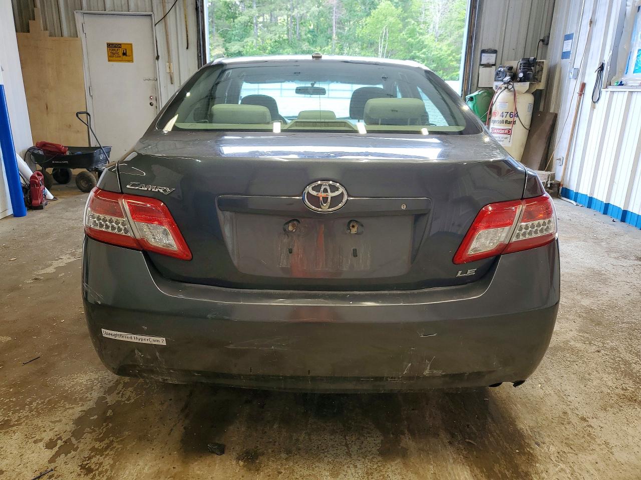 2010 Toyota Camry Le Gray vin: 4T1BF3EK9AU076535