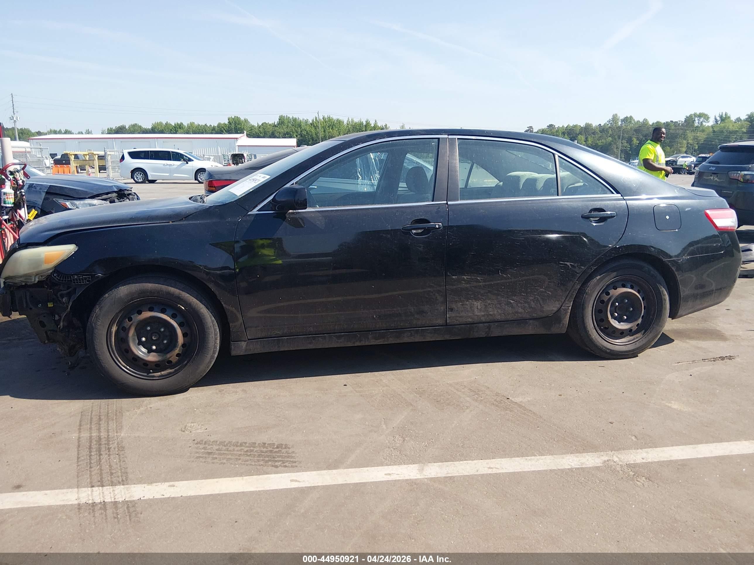 2010 Toyota Camry Le Black vin: 4T1BF3EK9AU079502