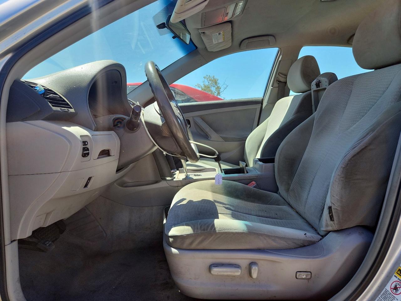 2010 Toyota Camry Le Silver vin: 4T1BF3EK9AU117231