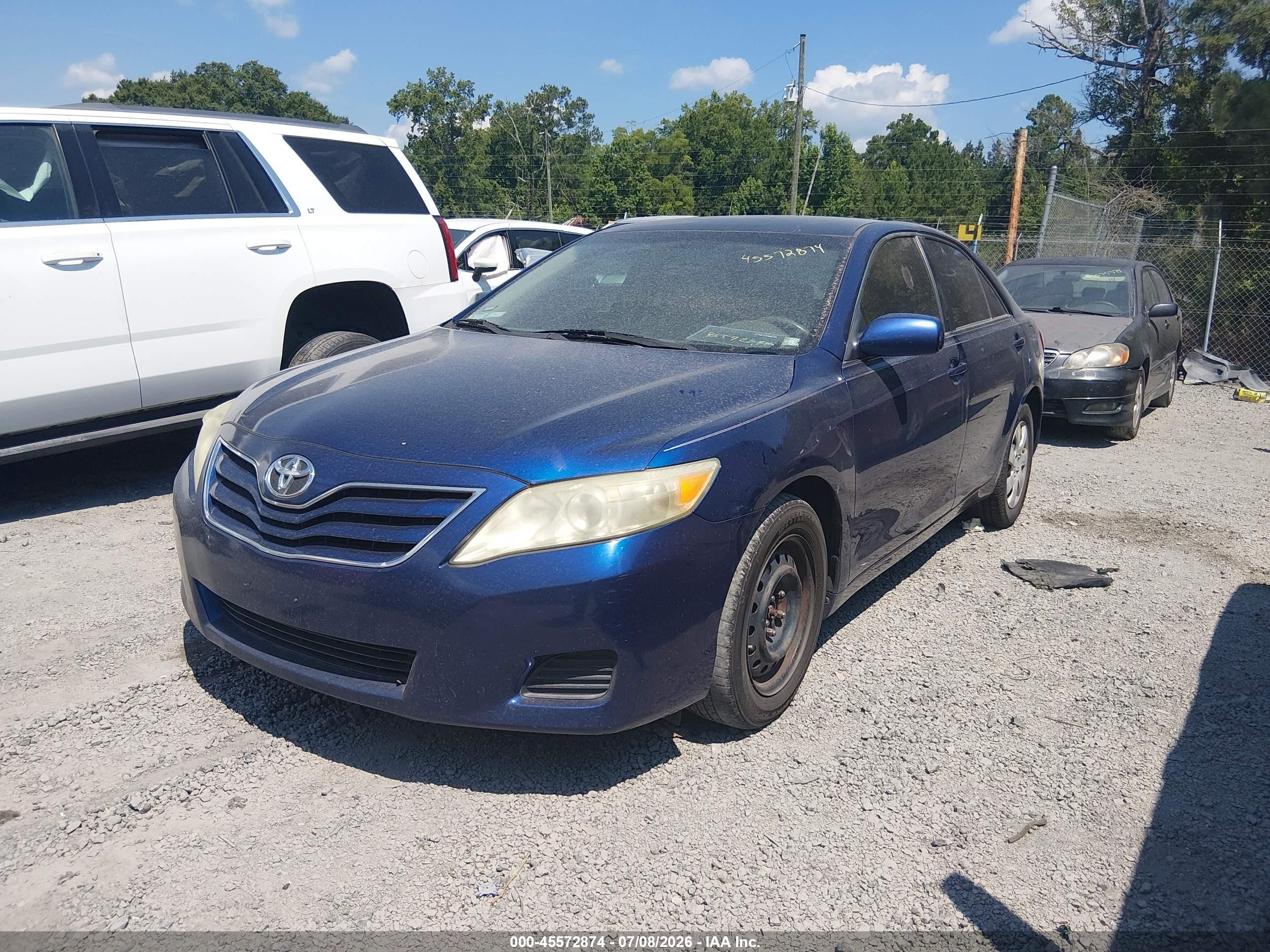 2010 Toyota Camry Le Blue vin: 4T1BF3EK9AU561063
