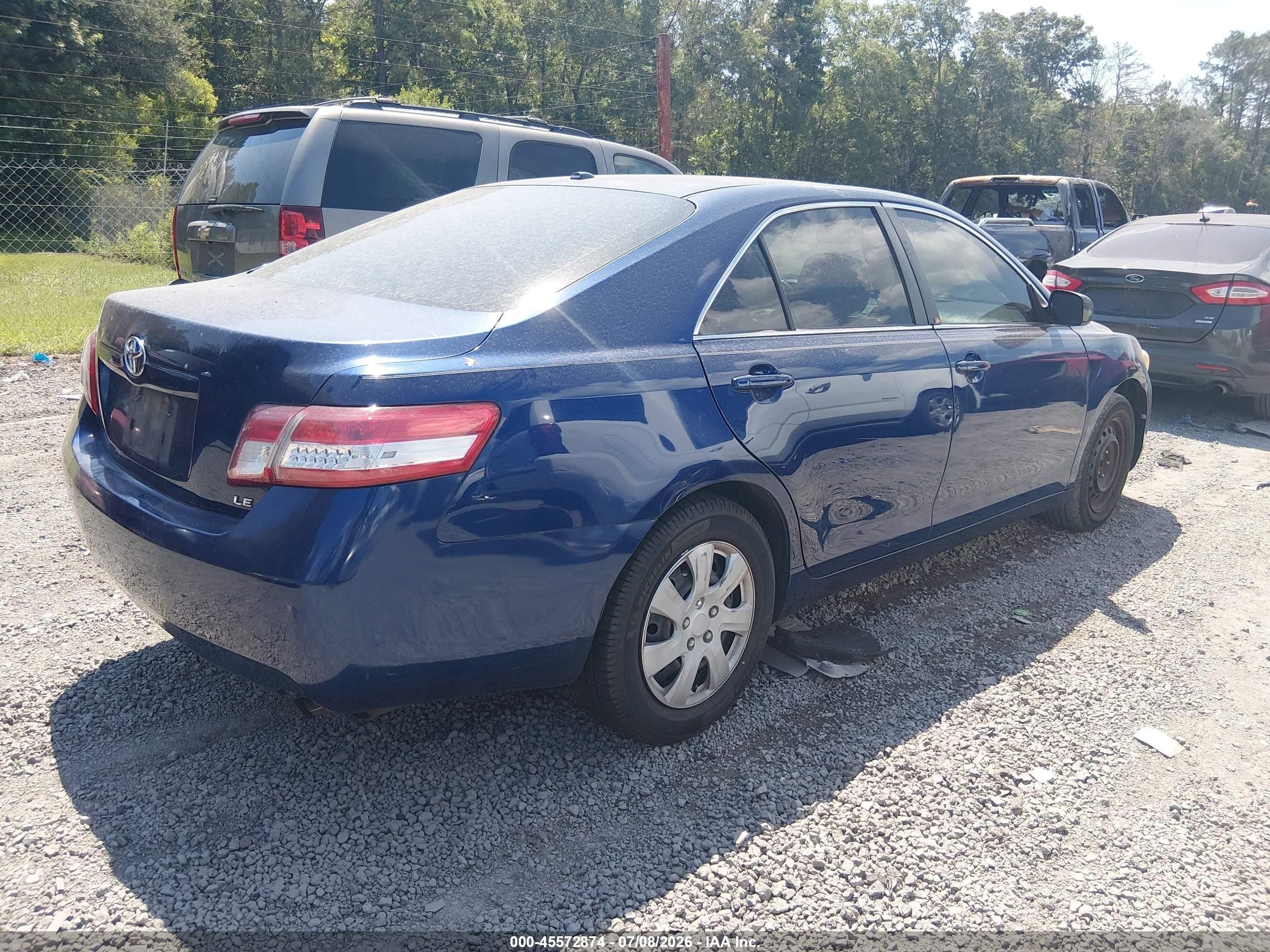 2010 Toyota Camry Le Blue vin: 4T1BF3EK9AU561063