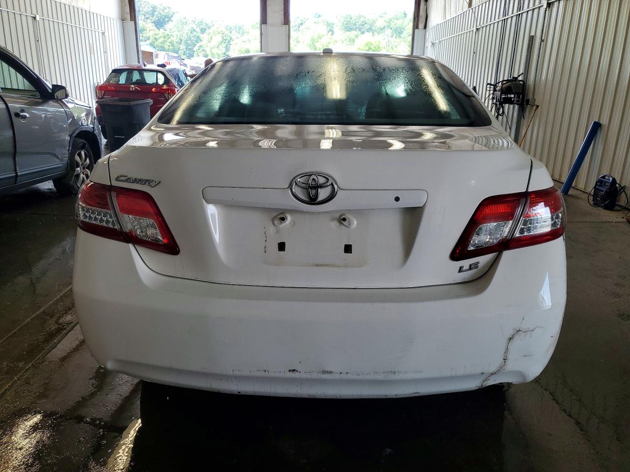 2010 Toyota Camry Le Белый vin: 4T1BF3EK9AU577893
