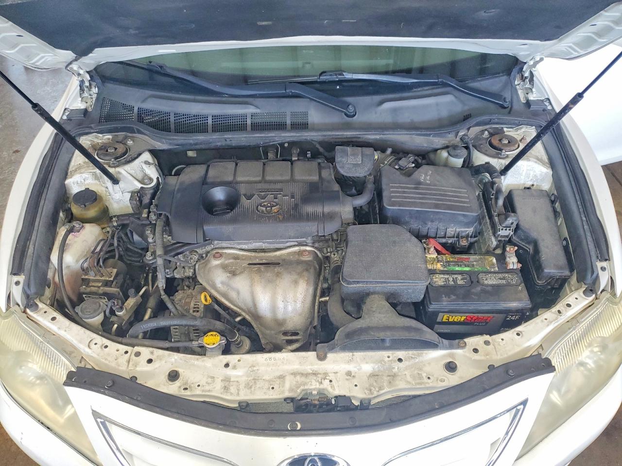 2010 Toyota Camry Le Белый vin: 4T1BF3EK9AU577893