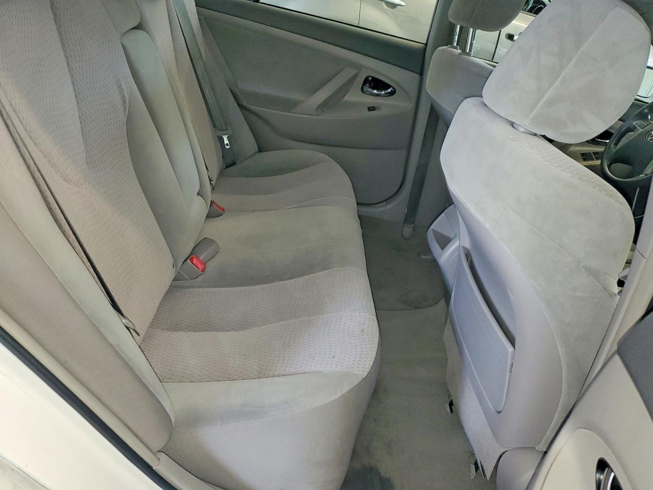 2010 Toyota Camry Le Белый vin: 4T1BF3EK9AU577893